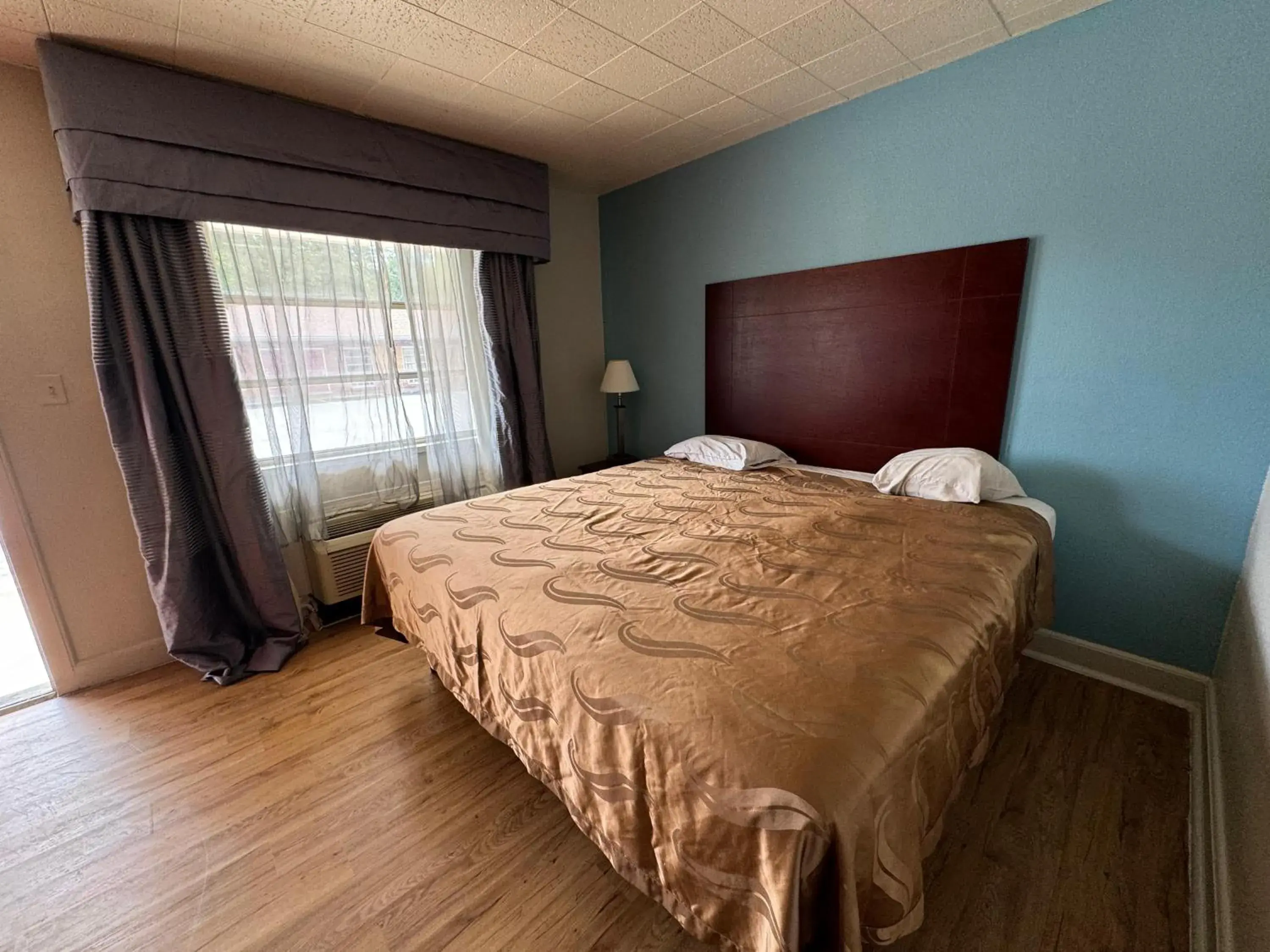 Bedroom, Bed in Travel Inn By OYO Danville US-29 Bedroom, Bed in Travel Inn By OYO Danville US-29