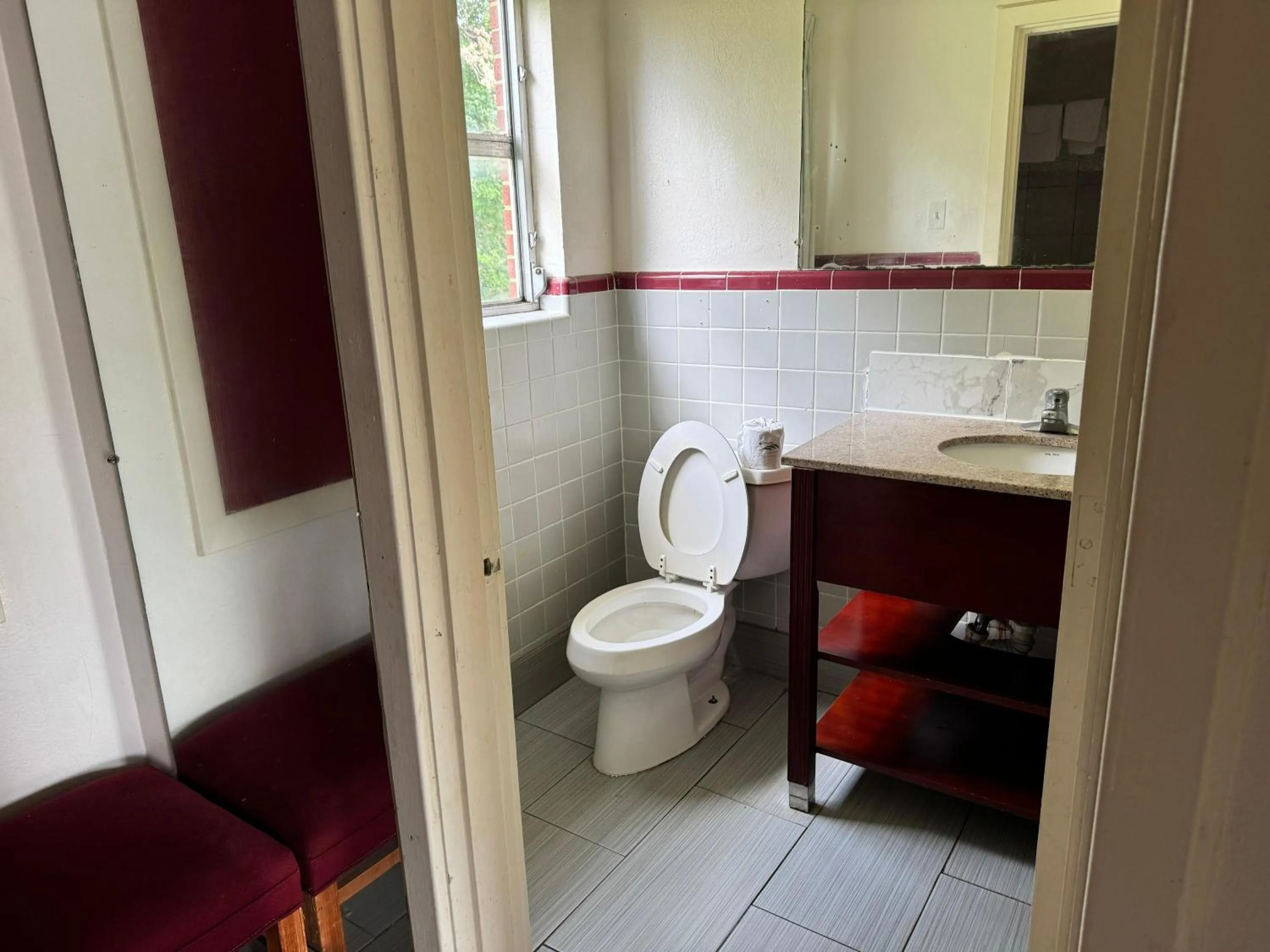 Bathroom in Travel Inn Danville