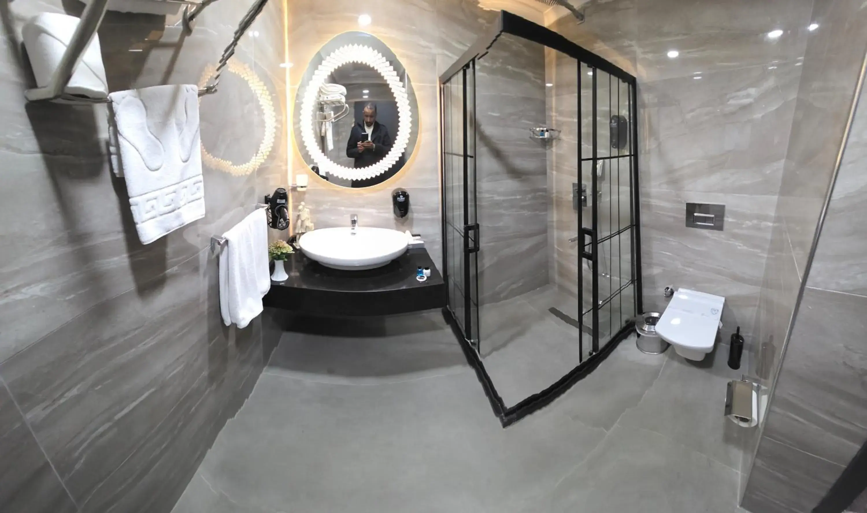 Bathroom in Gardan Hotel Bathroom in Gardan Hotel