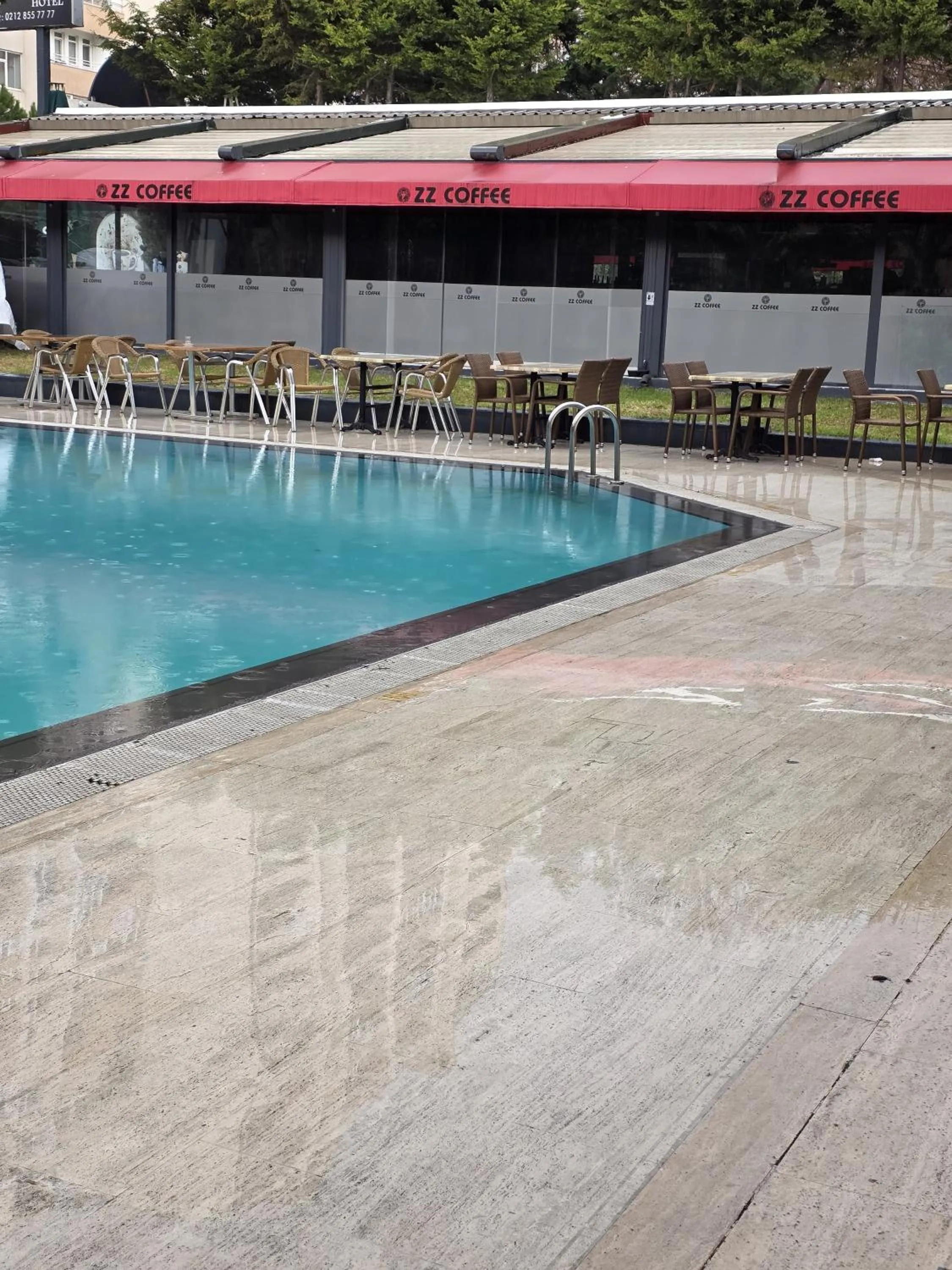 Pool view in Gardan Hotel