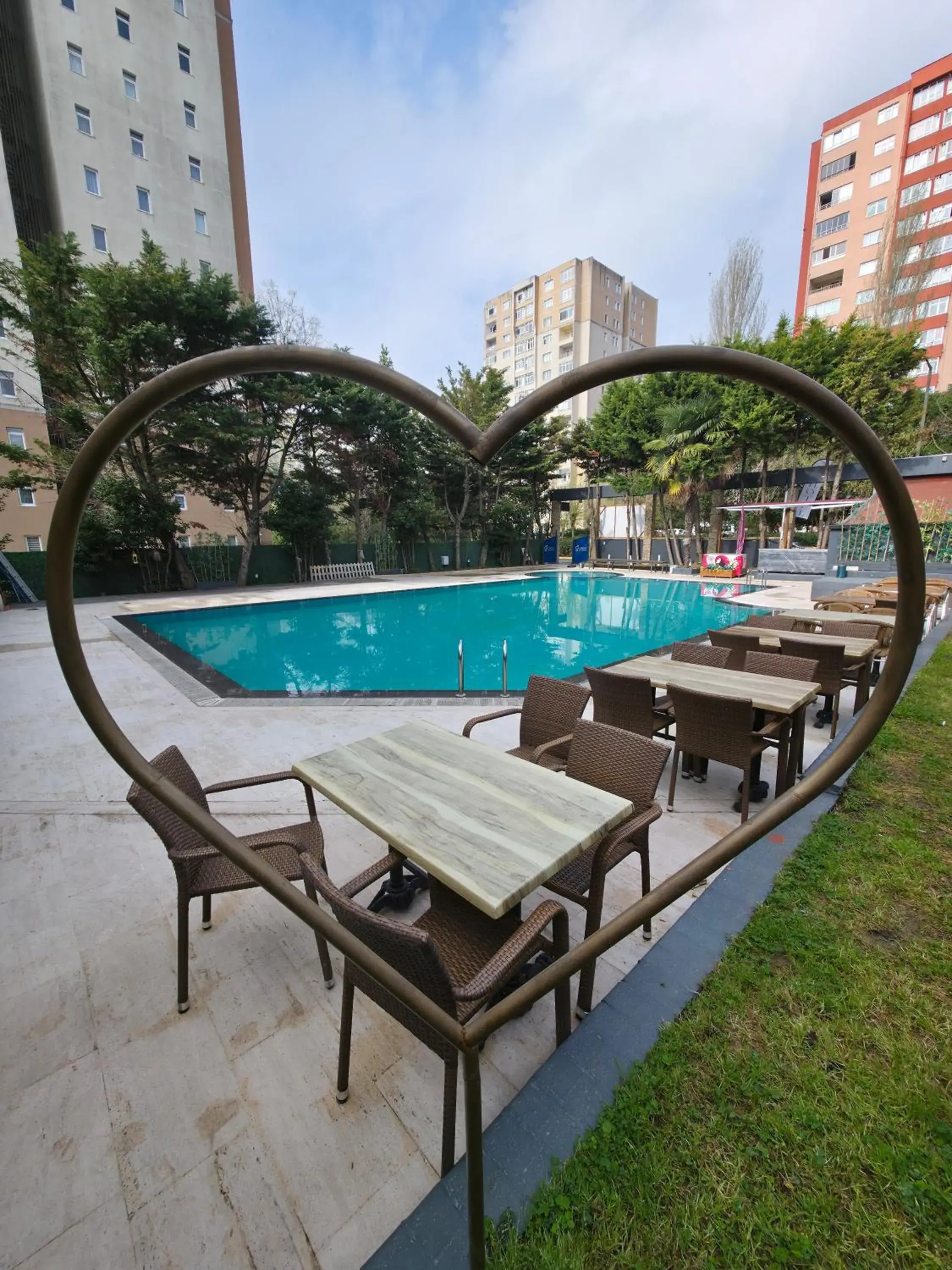 Garden view in Gardan Hotel Garden view in Gardan Hotel