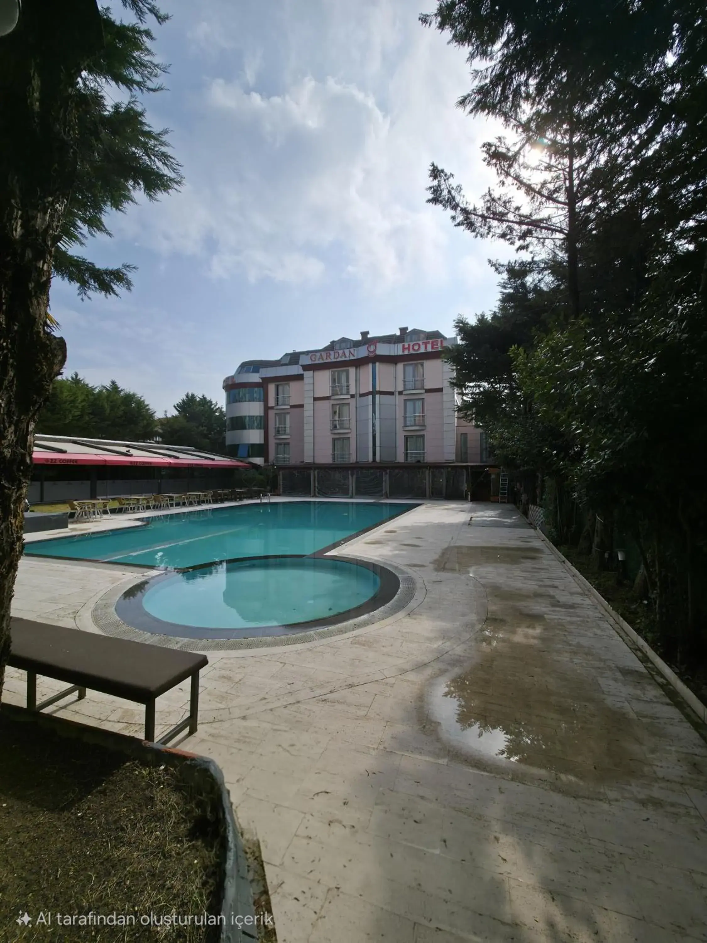 Swimming pool in Gardan Hotel Swimming pool in Gardan Hotel