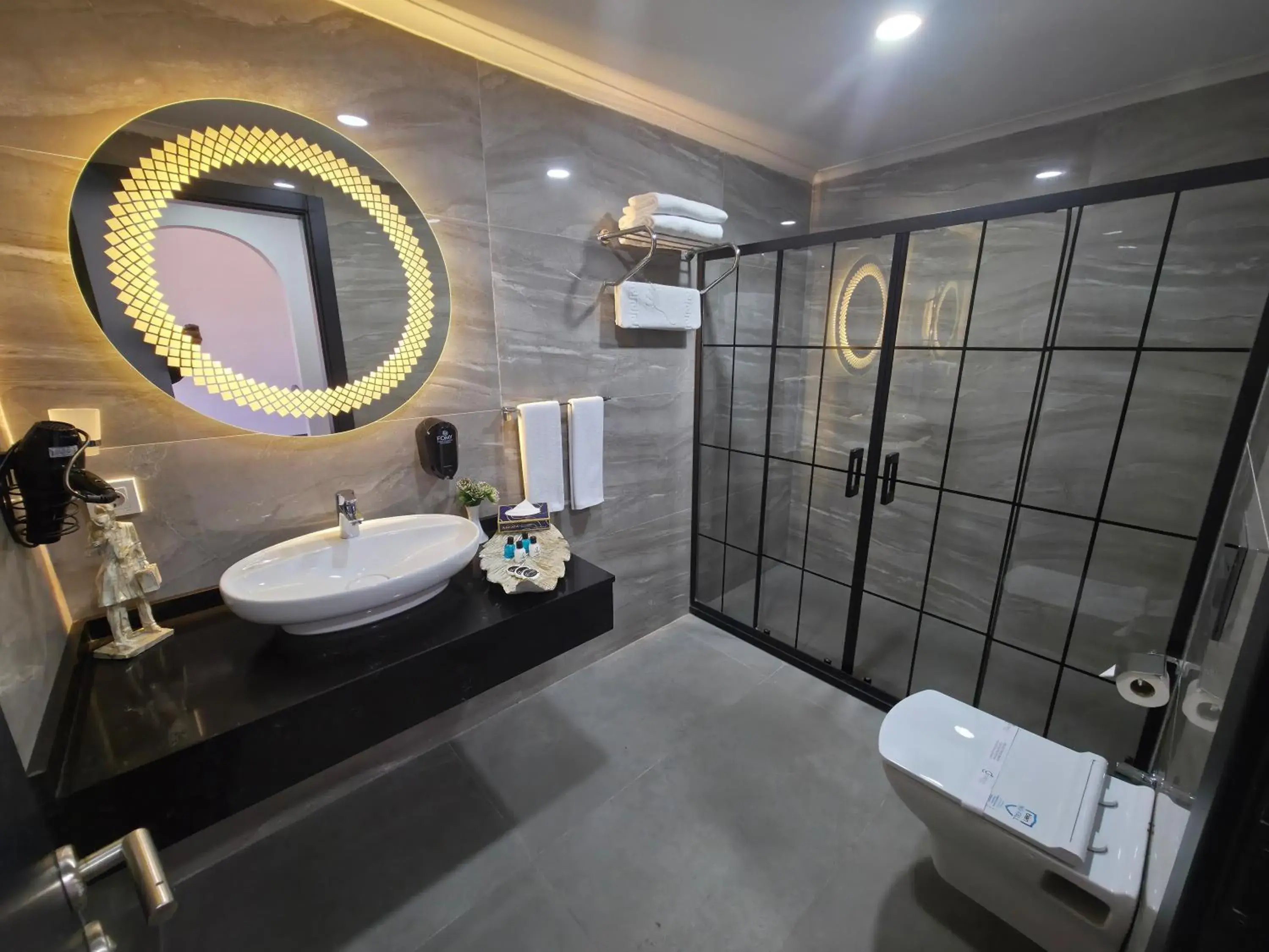 Bathroom in Gardan Hotel Bathroom in Gardan Hotel