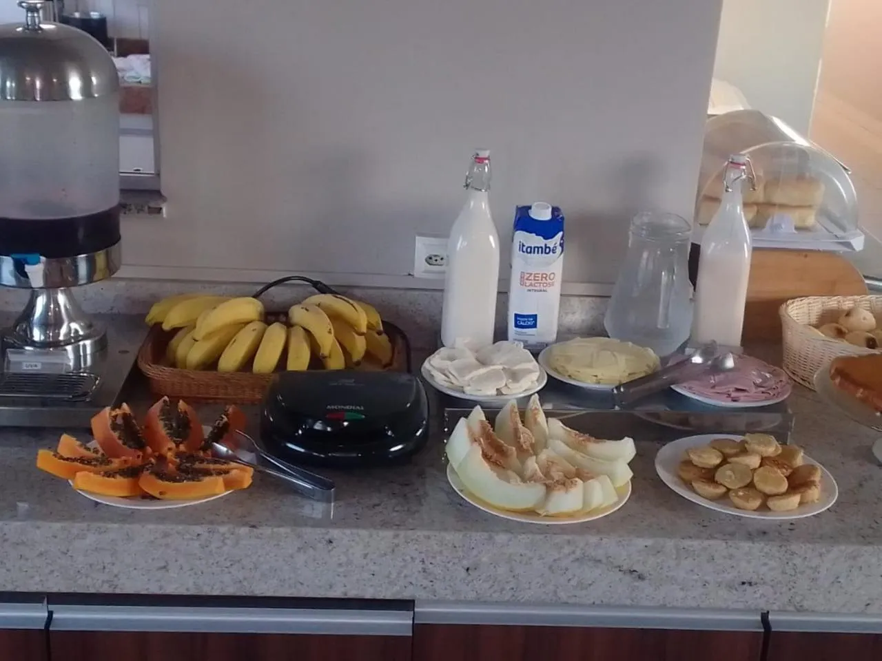 Breakfast in Front Hotel Expominas