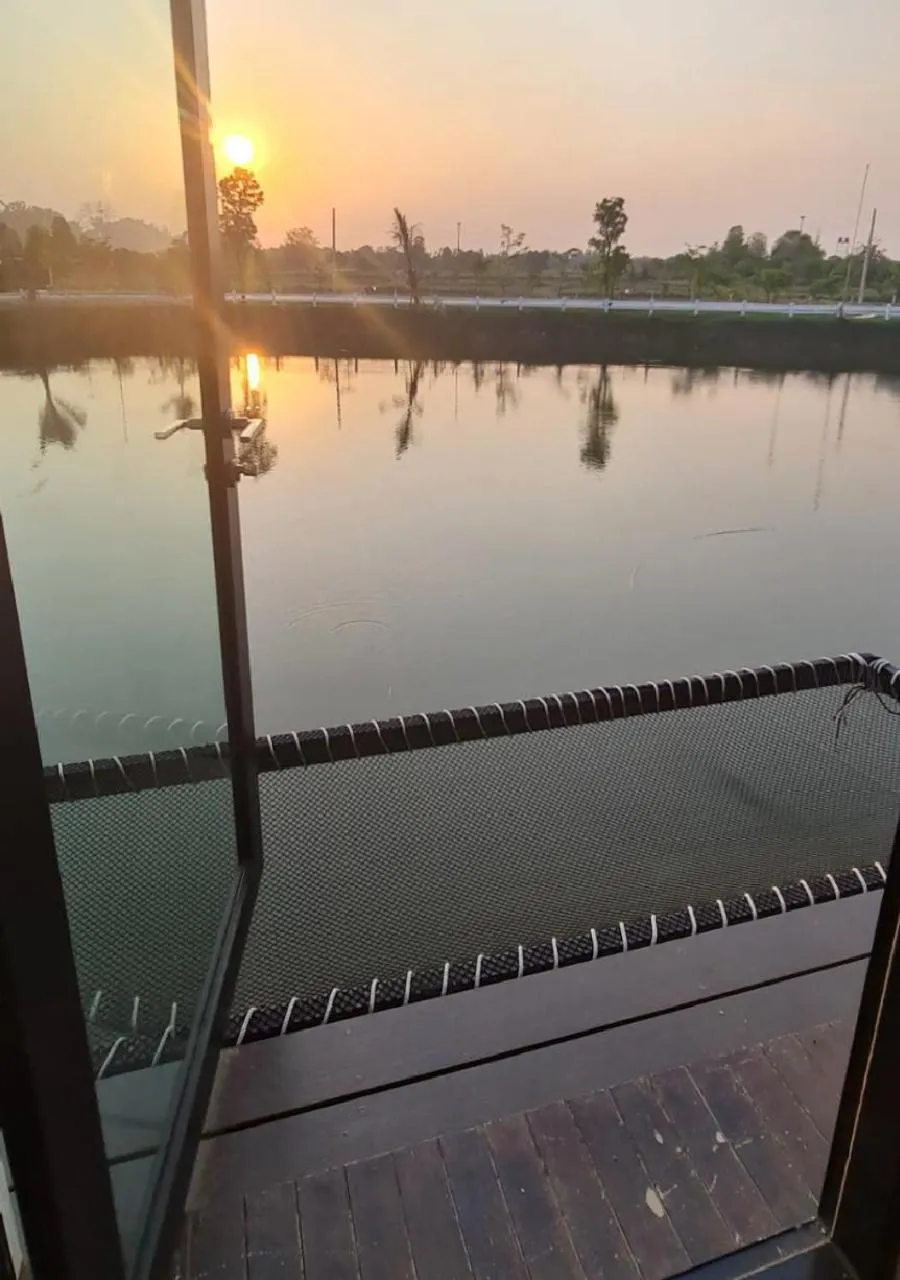 Day in Hi Creek Resort