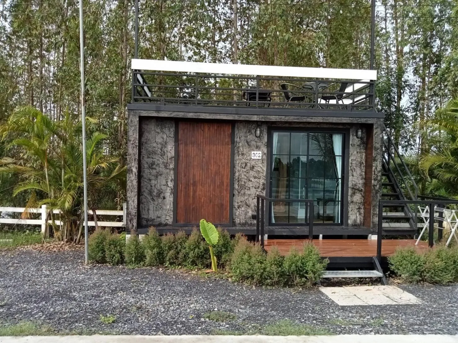 Property building in Hi Creek Resort