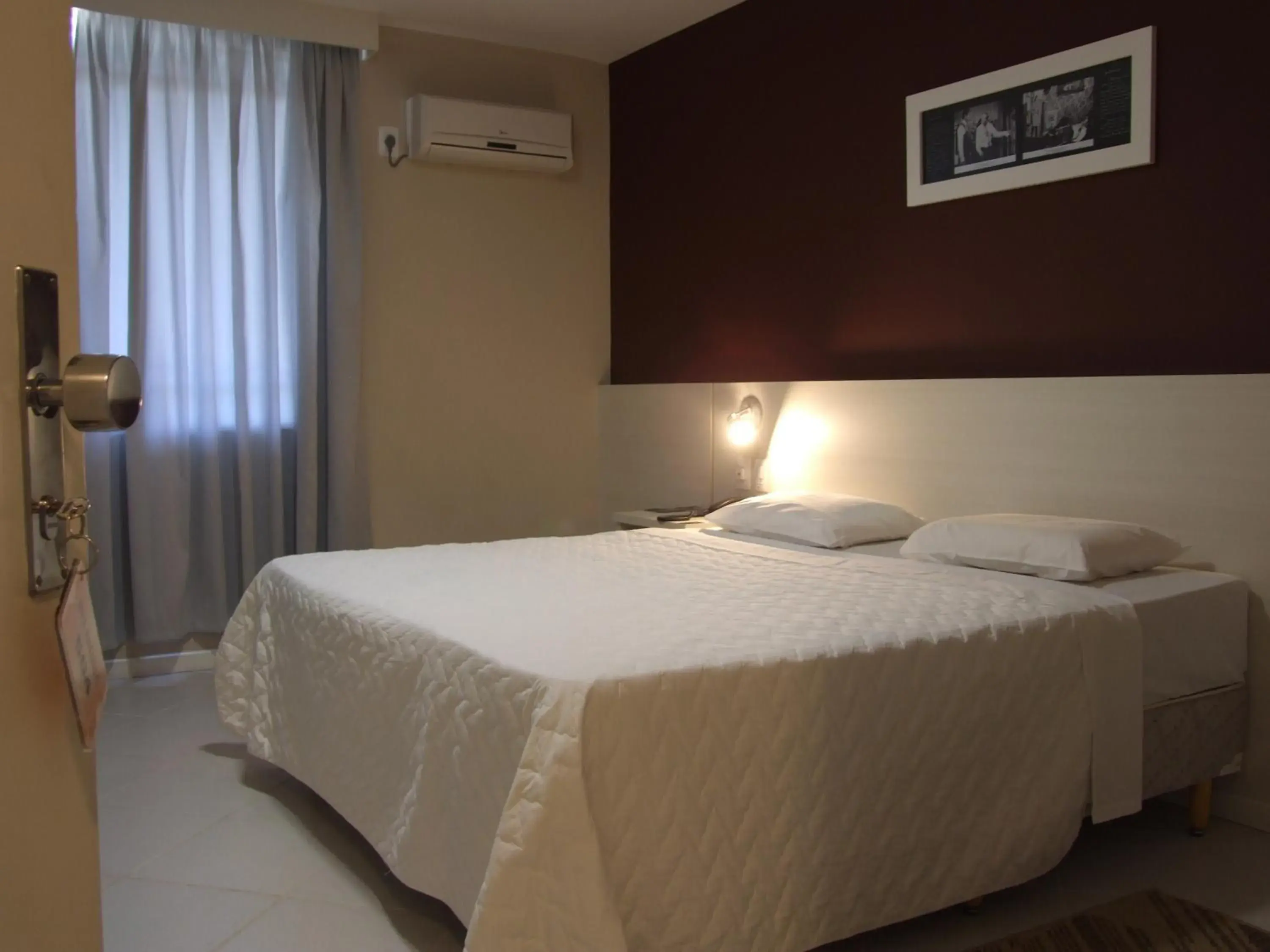 Bed in Hotel Emacite Flex Bed in Hotel Emacite Flex