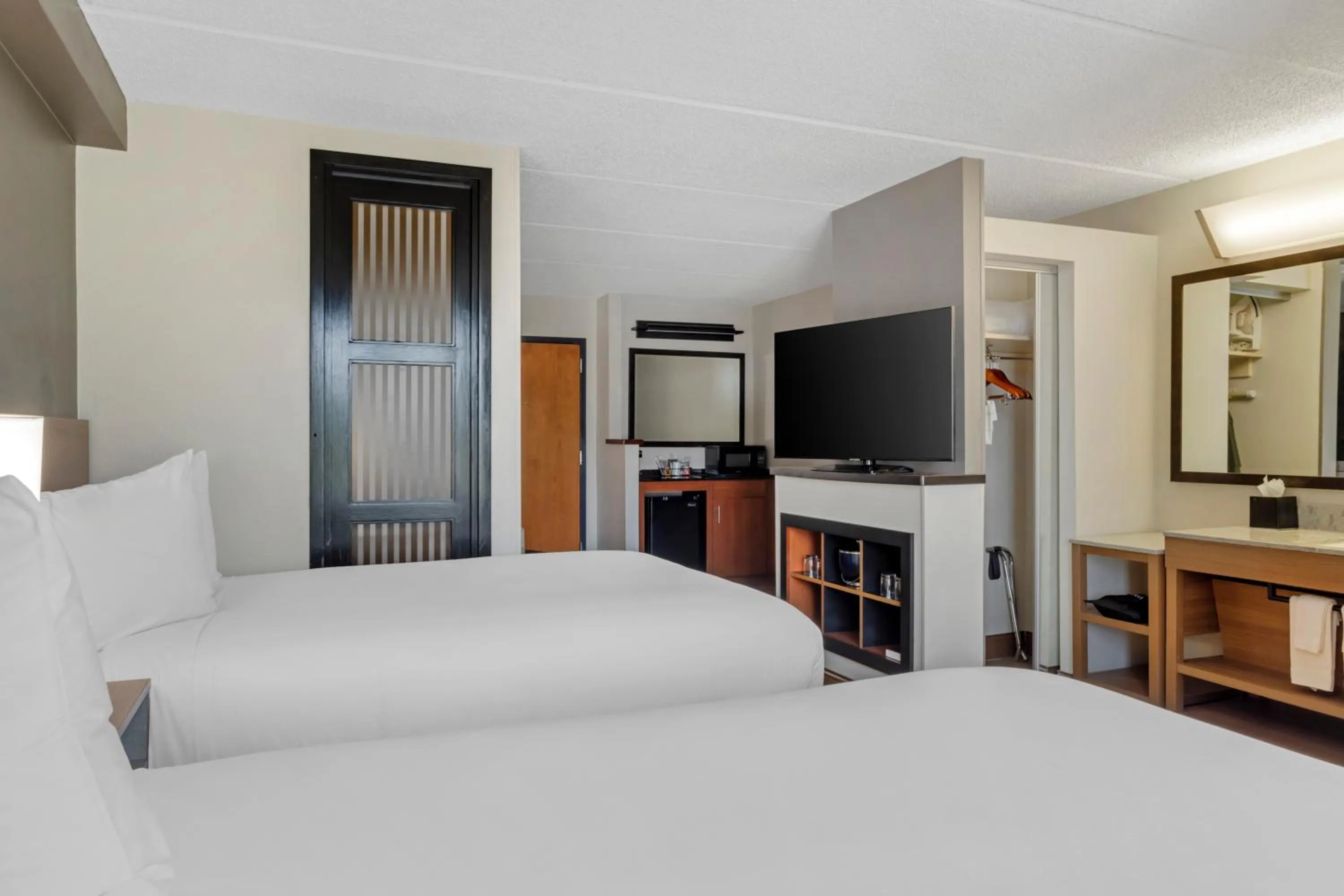 Bed in Hyatt Place Houston-North