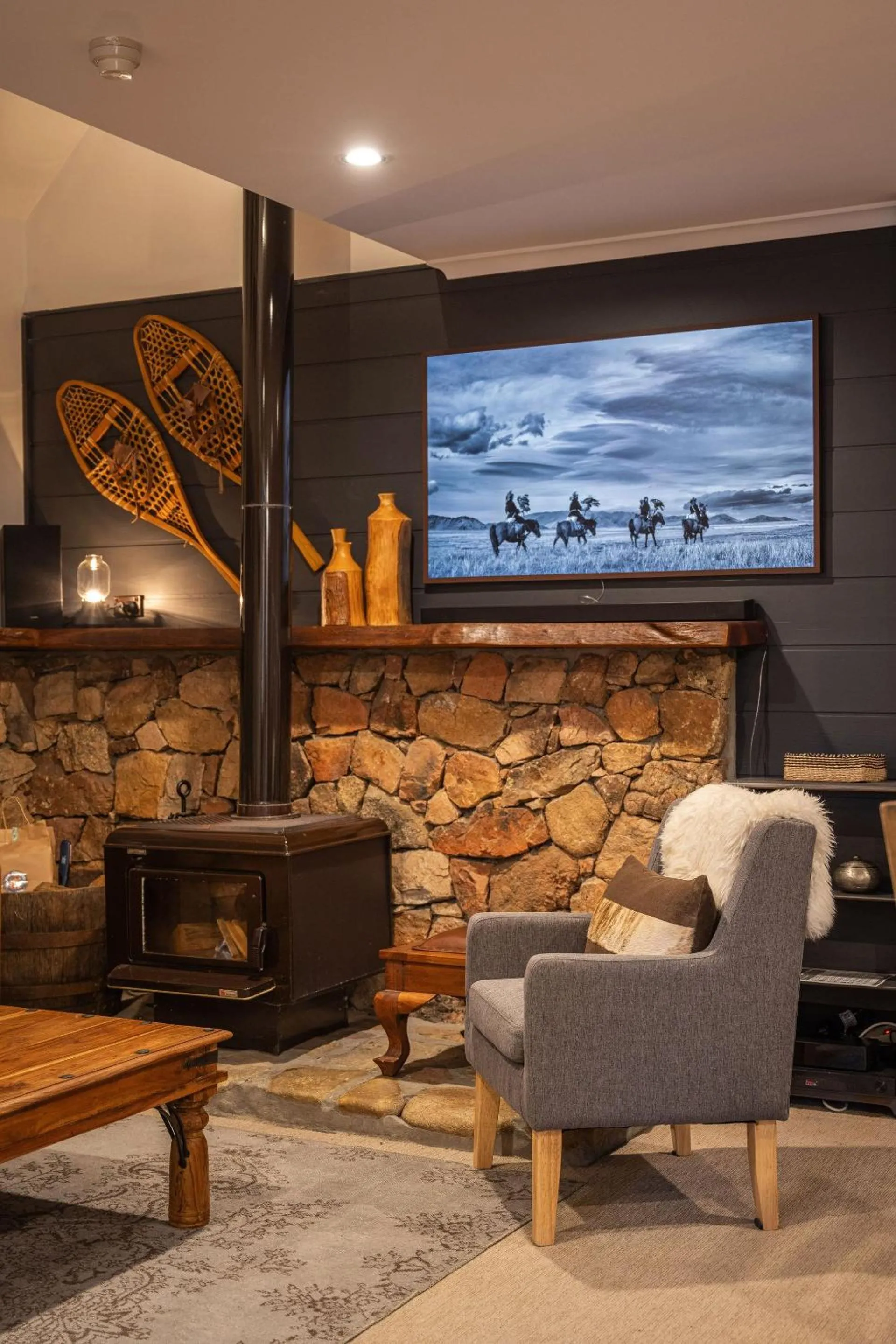 Crackenback Castle free standing chalet with fire place