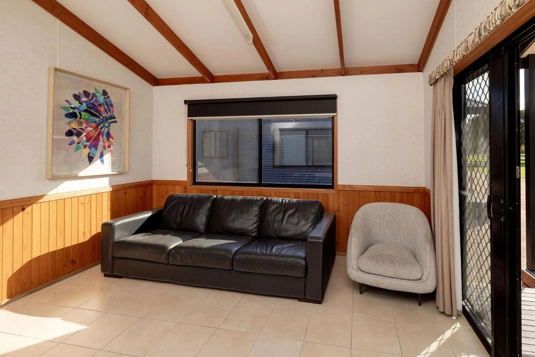 Living room in Discovery Parks - Renmark Riverfront