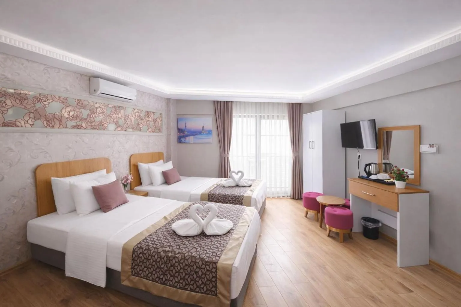 Bed in Ria Suites Boutique Hotel