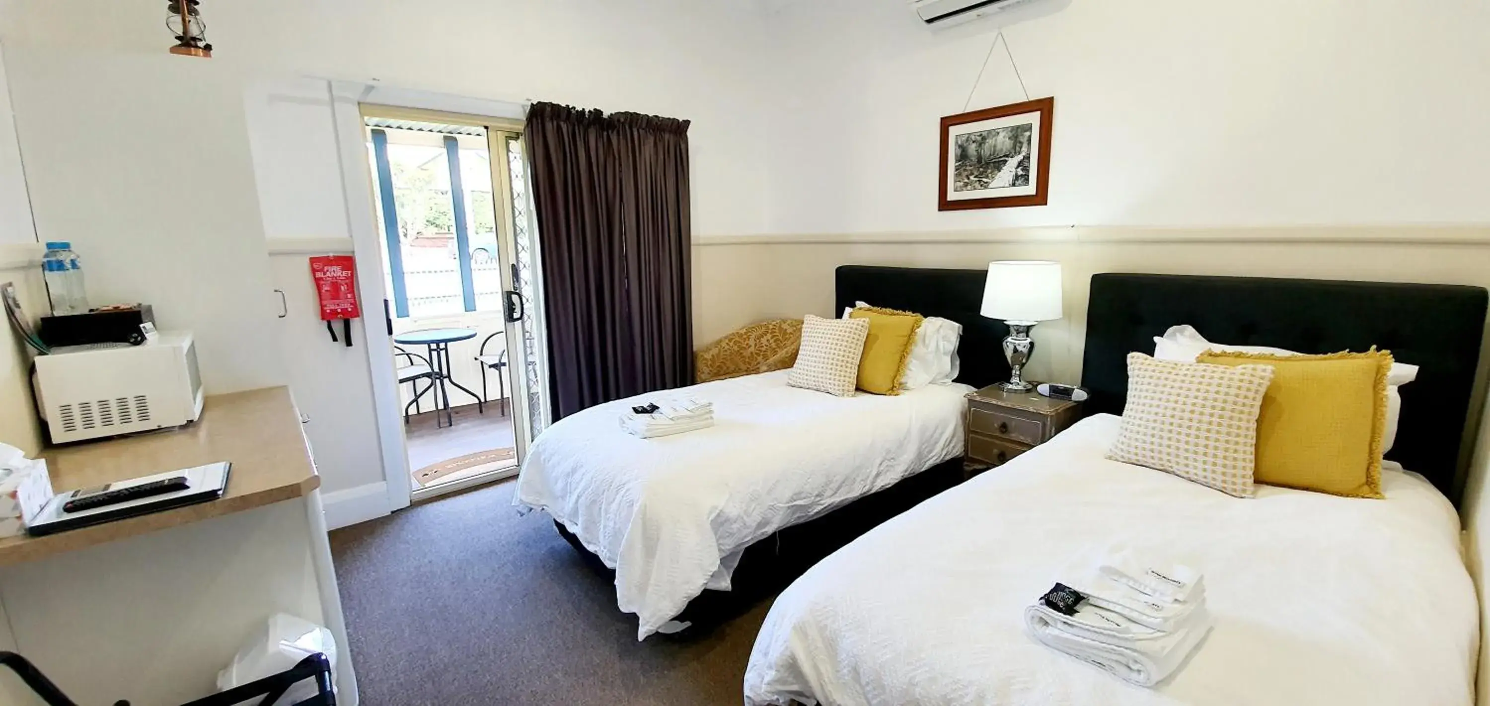 Twin Room in Coppers Hill Private Accommodation Twin Room in Coppers Hill Private Accommodation