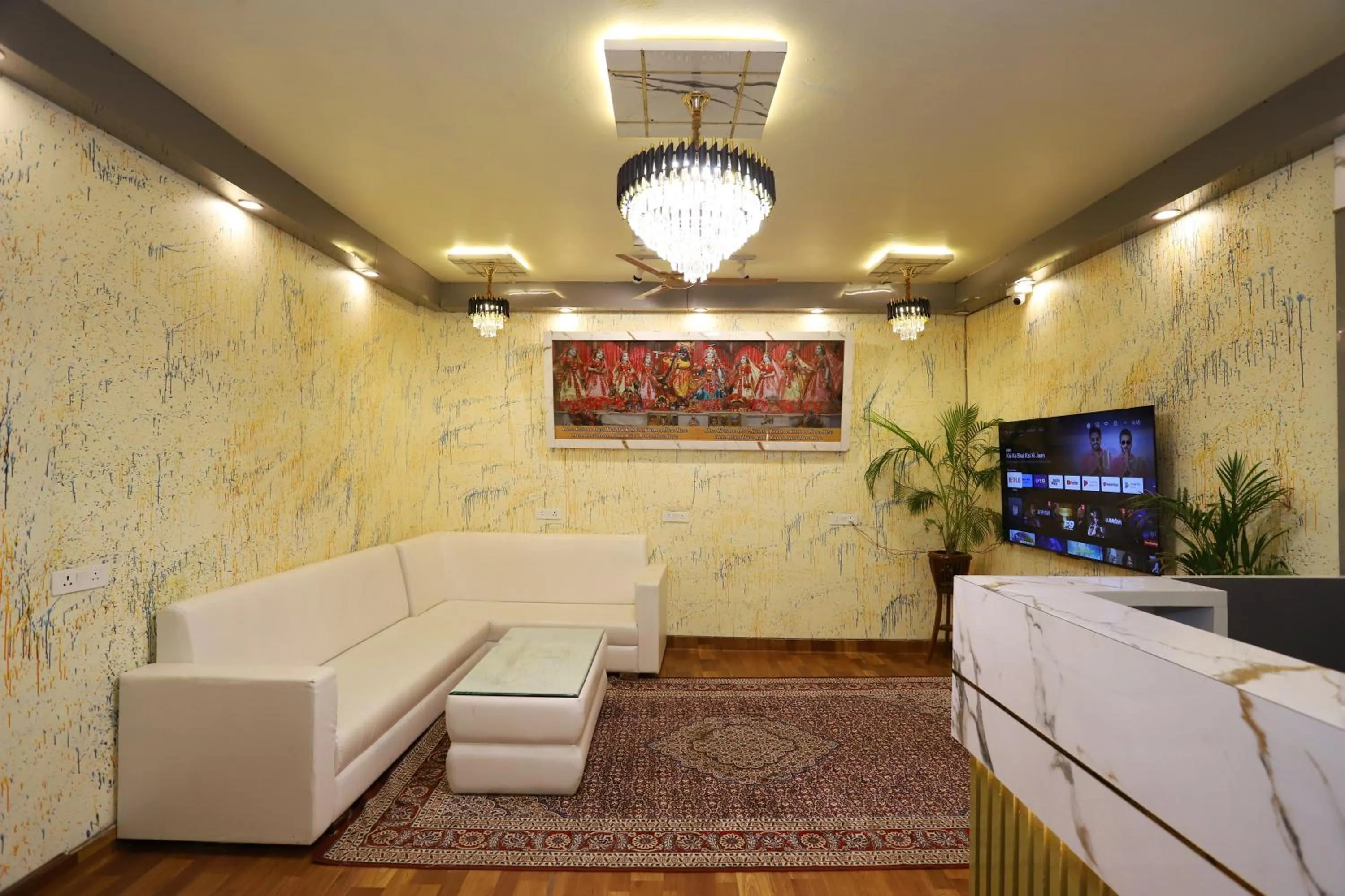 Lobby or reception in VRINDAVAN GUEST HOUSE