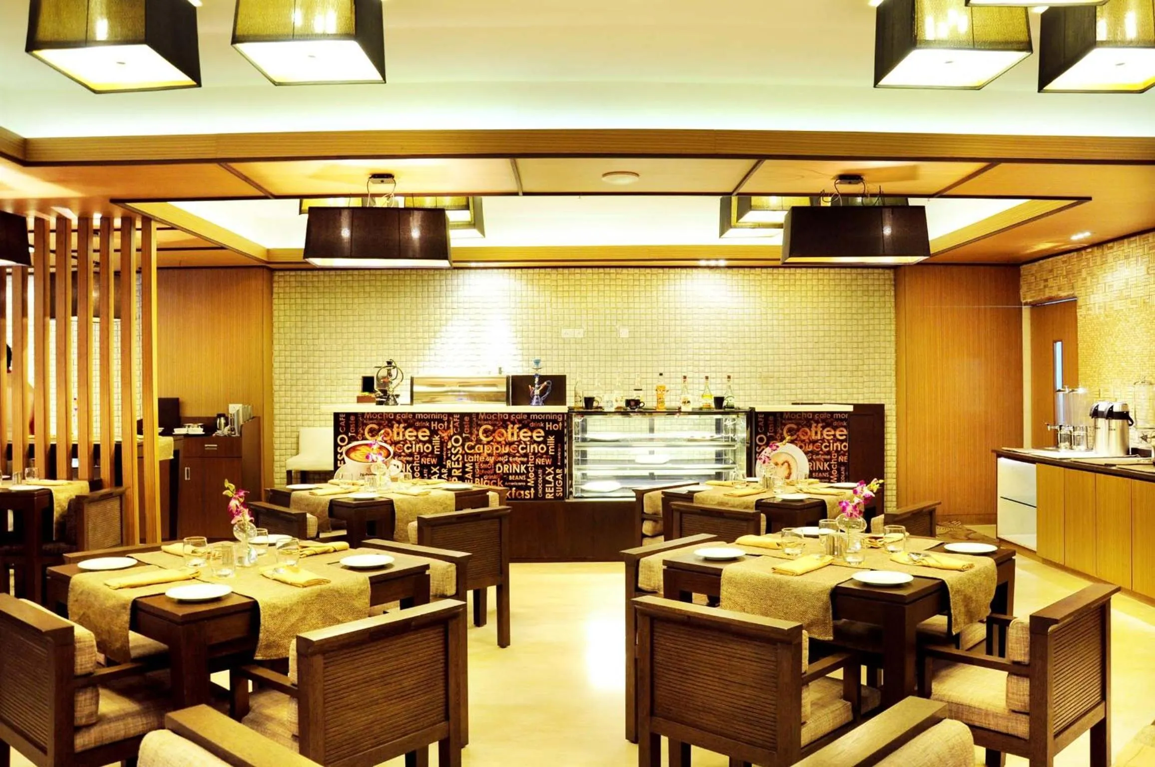 Restaurant/places to eat in Hotel Senses