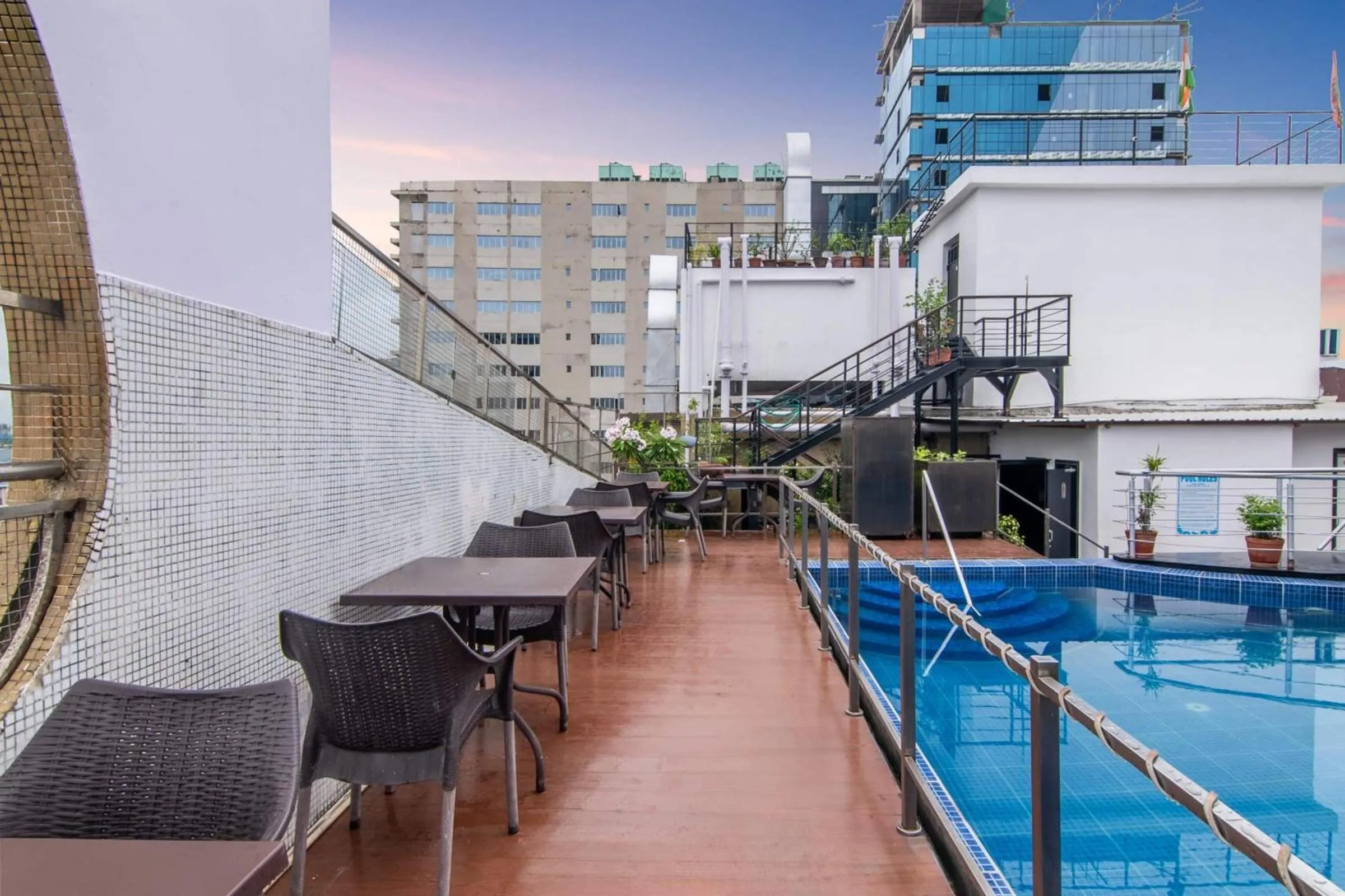 Restaurant/places to eat in Hotel Senses