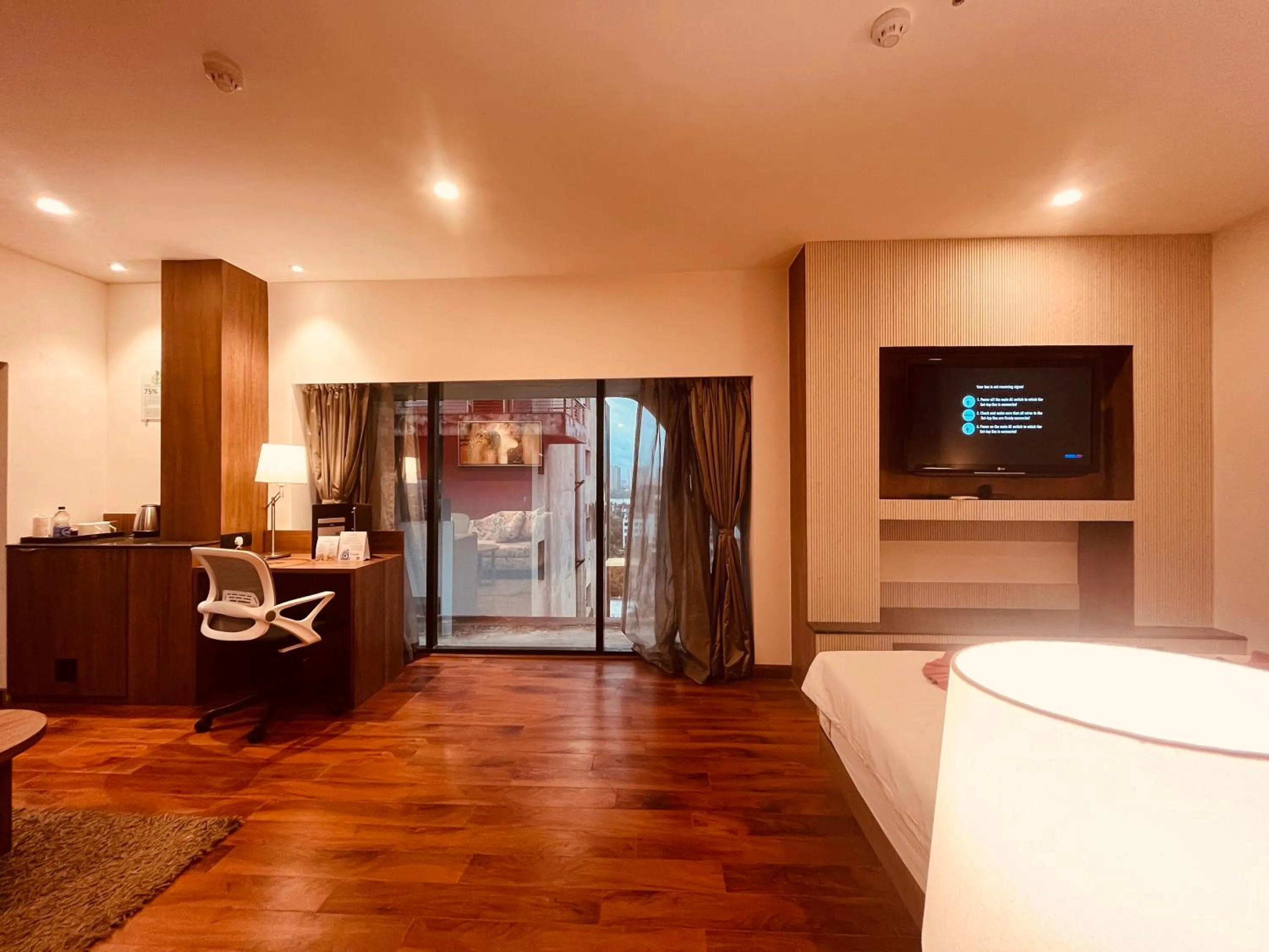 Bedroom, Bed in Hotel Senses