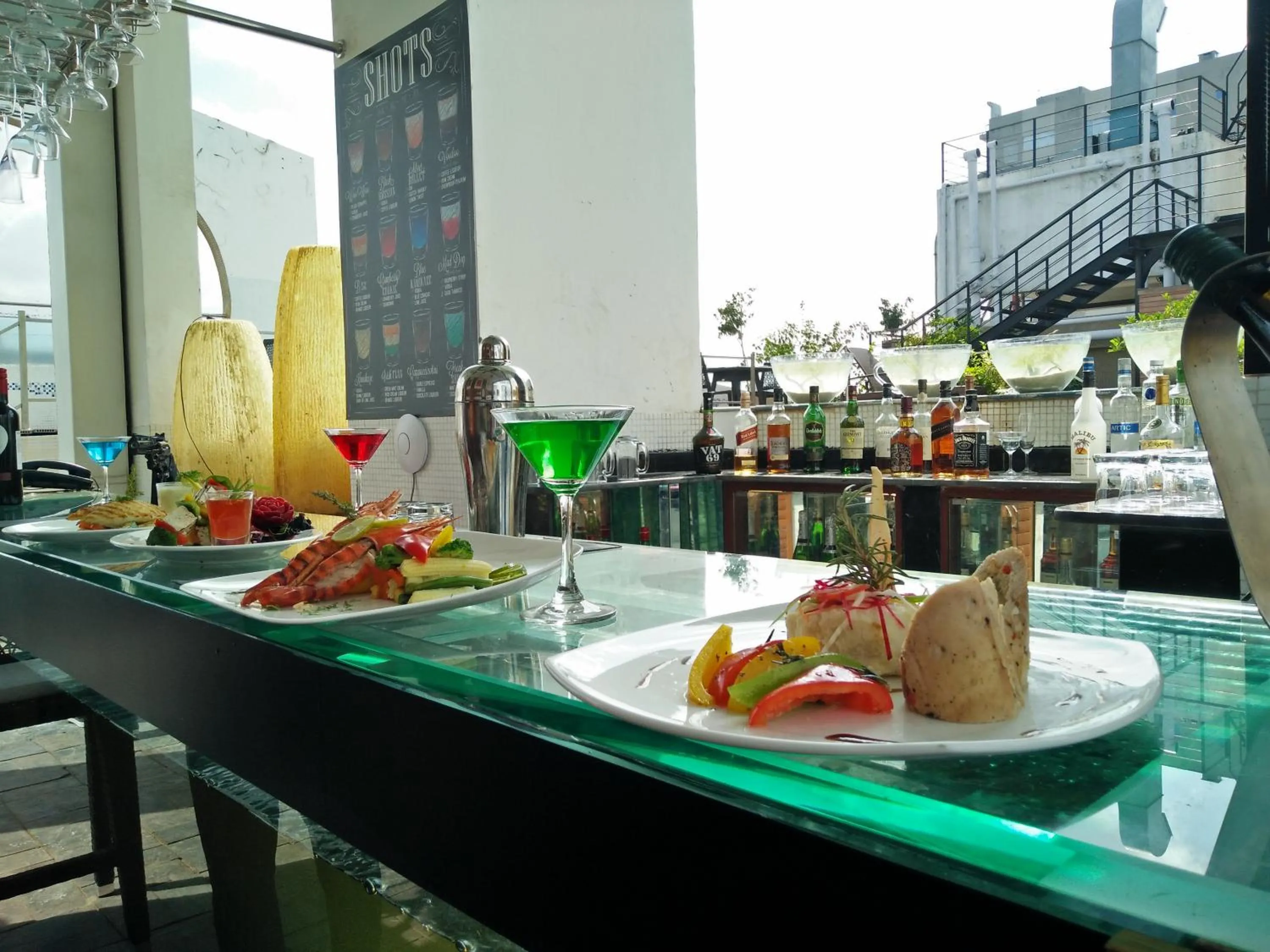 Restaurant/places to eat in Hotel Senses