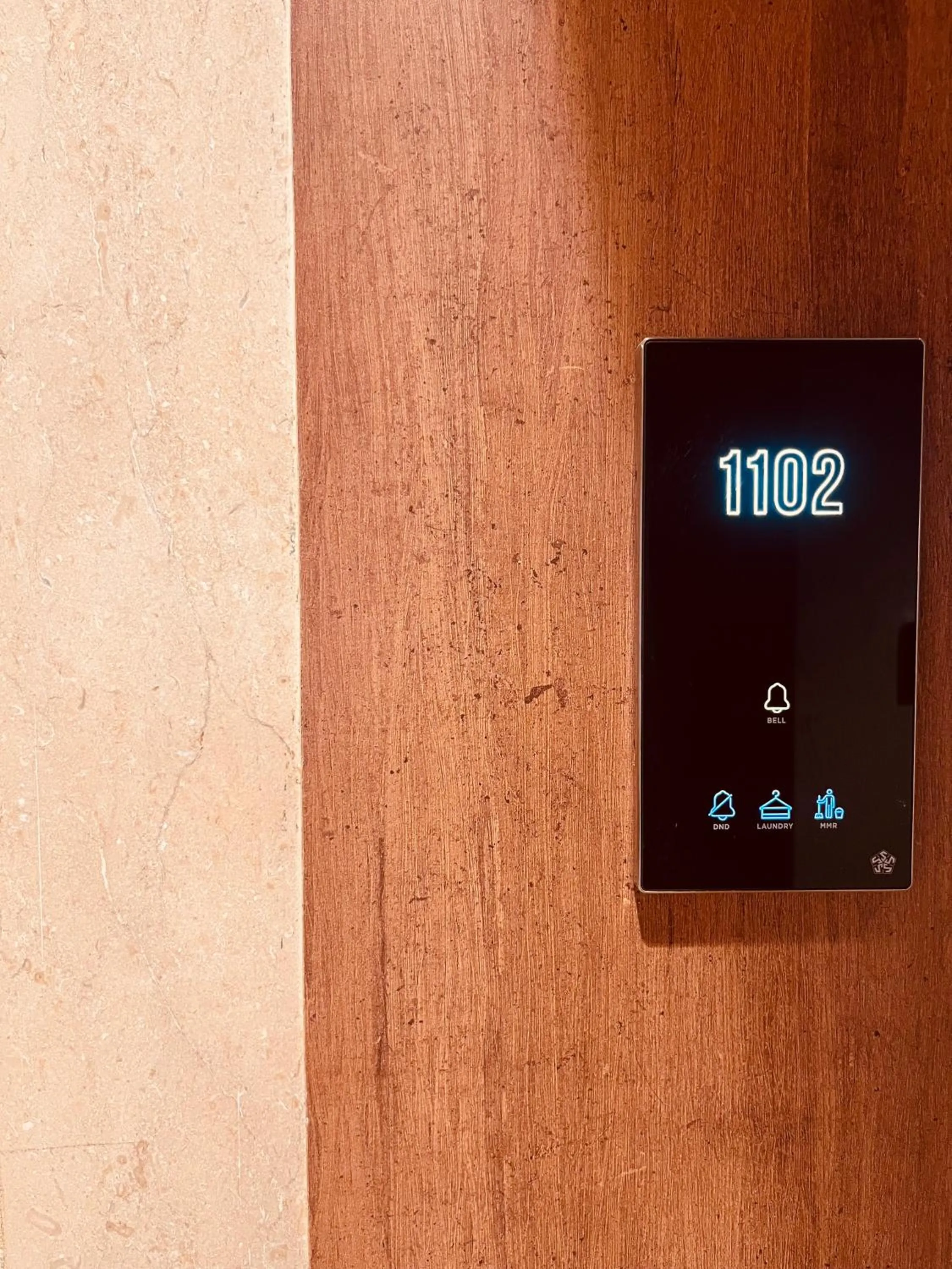 Logo/Certificate/Sign in Hotel Senses