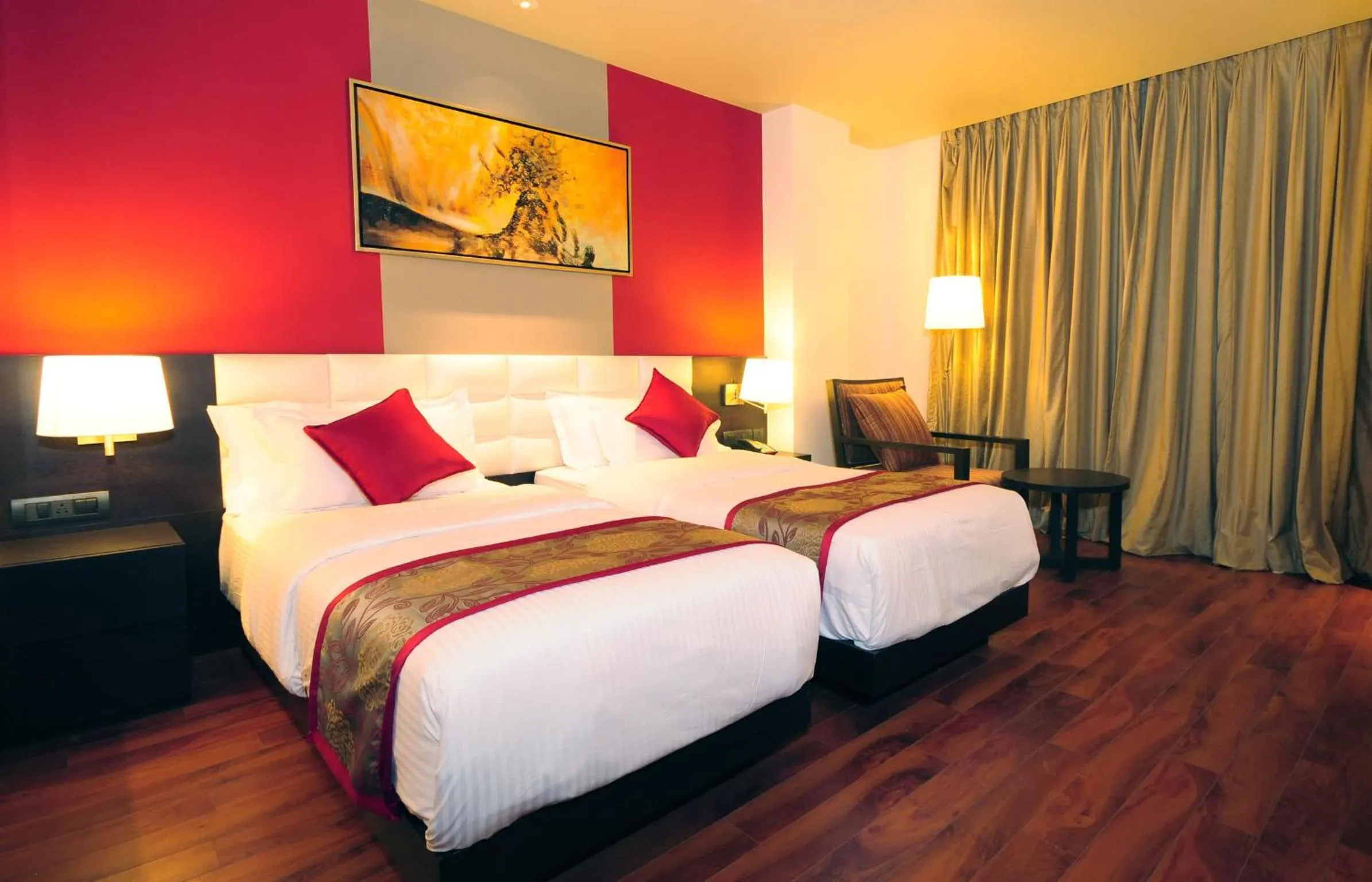 Bedroom, Bed in Hotel Senses