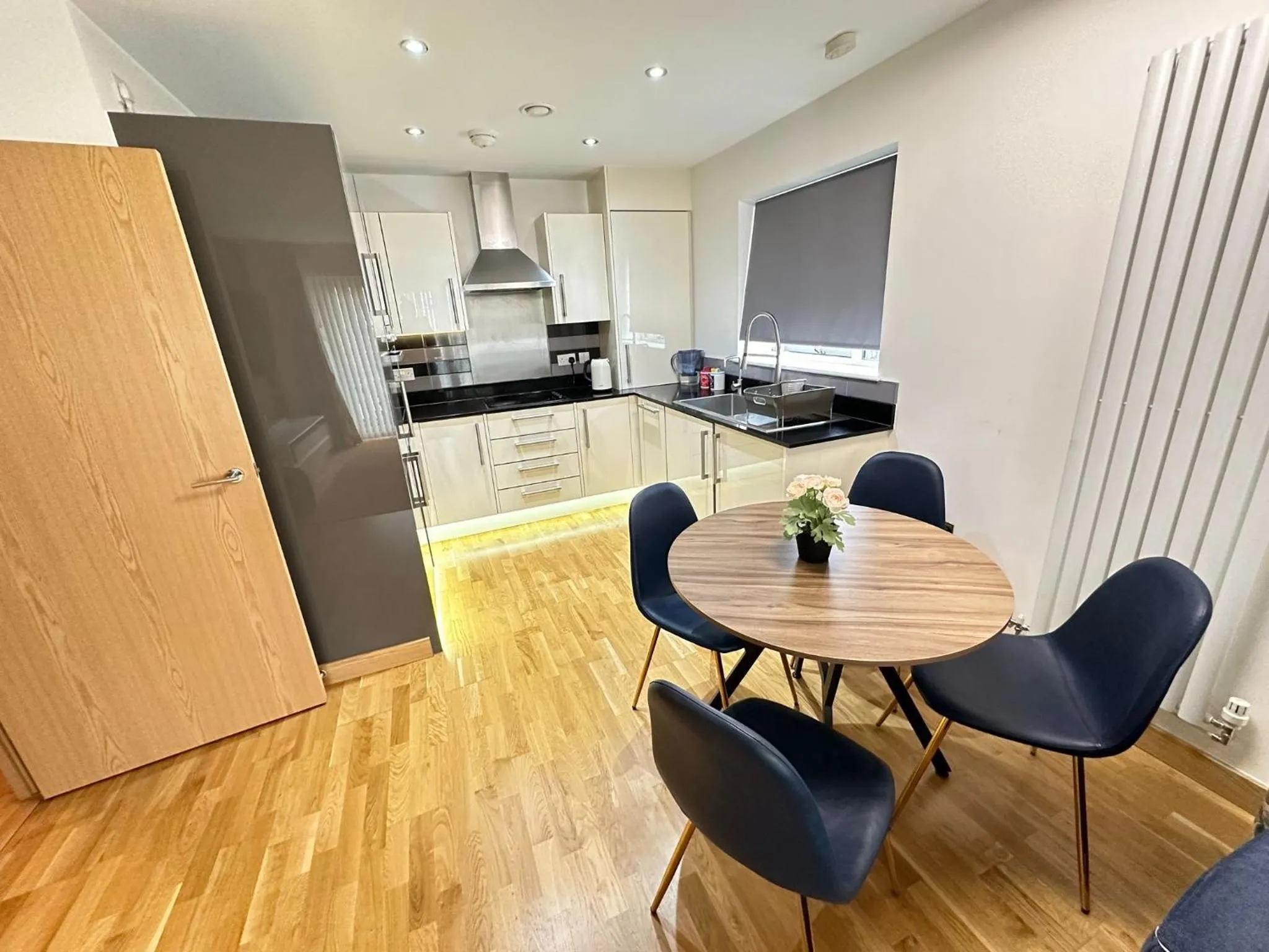 little hideout, Luxury Apartment