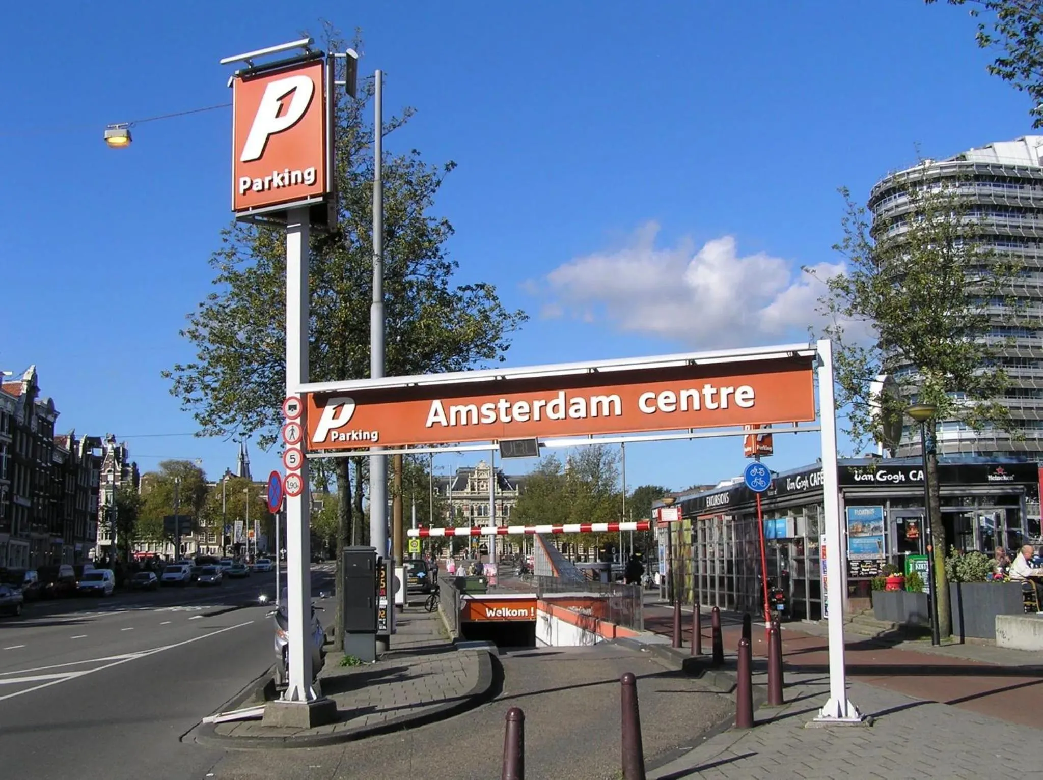 Parking in Avenue Hotel