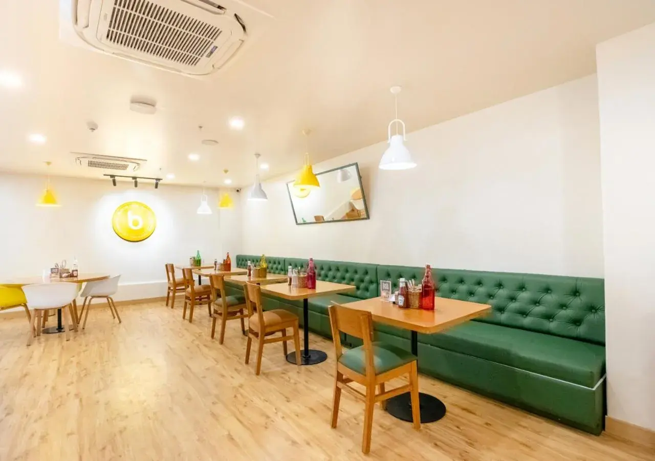 Restaurant/places to eat in Bloom Hotel - HSR Layout Sec 6 Restaurant/places to eat in Bloom Hotel - HSR Layout Sec 6