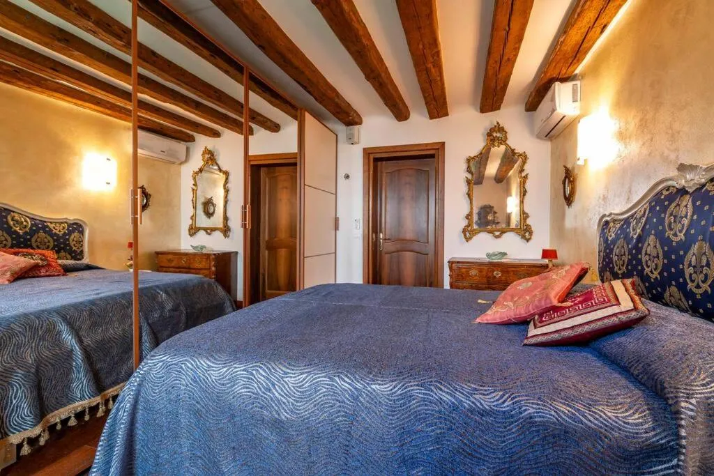 Bed in Ca' Mandorla 027042loc09523