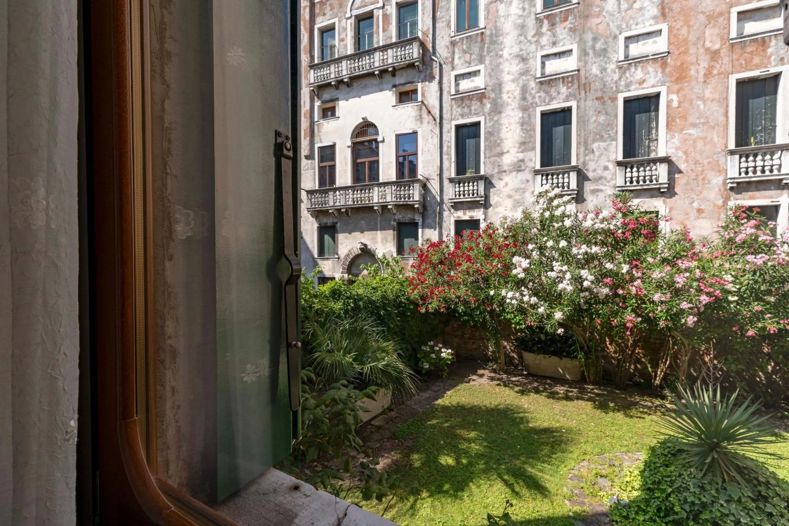 View (from property/room) in Ca' Mandorla 027042loc09523