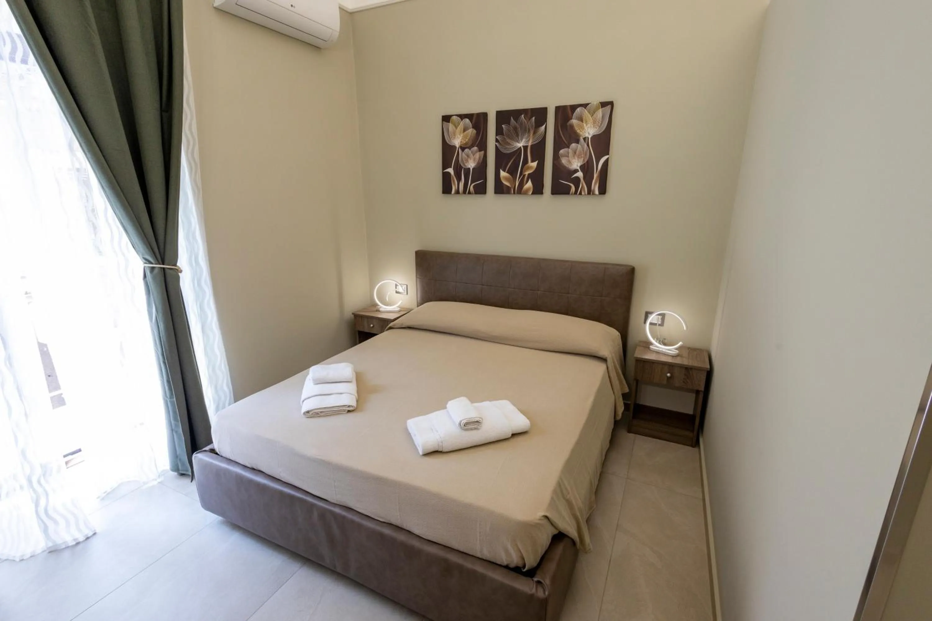 Bed in CATANIA CENTER B&B