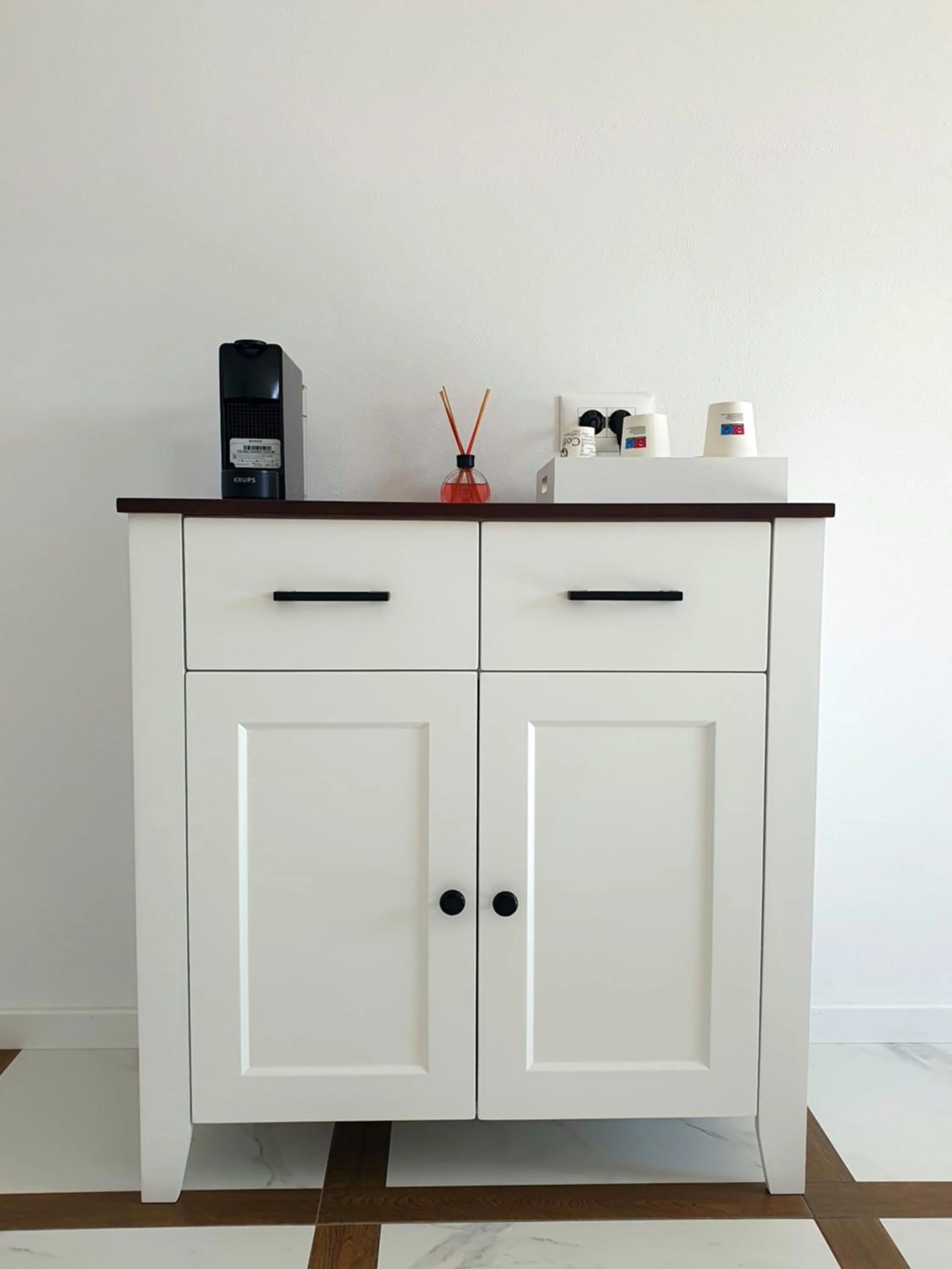 Coffee/tea facilities in Nerium Garden Inn Tirana Airport