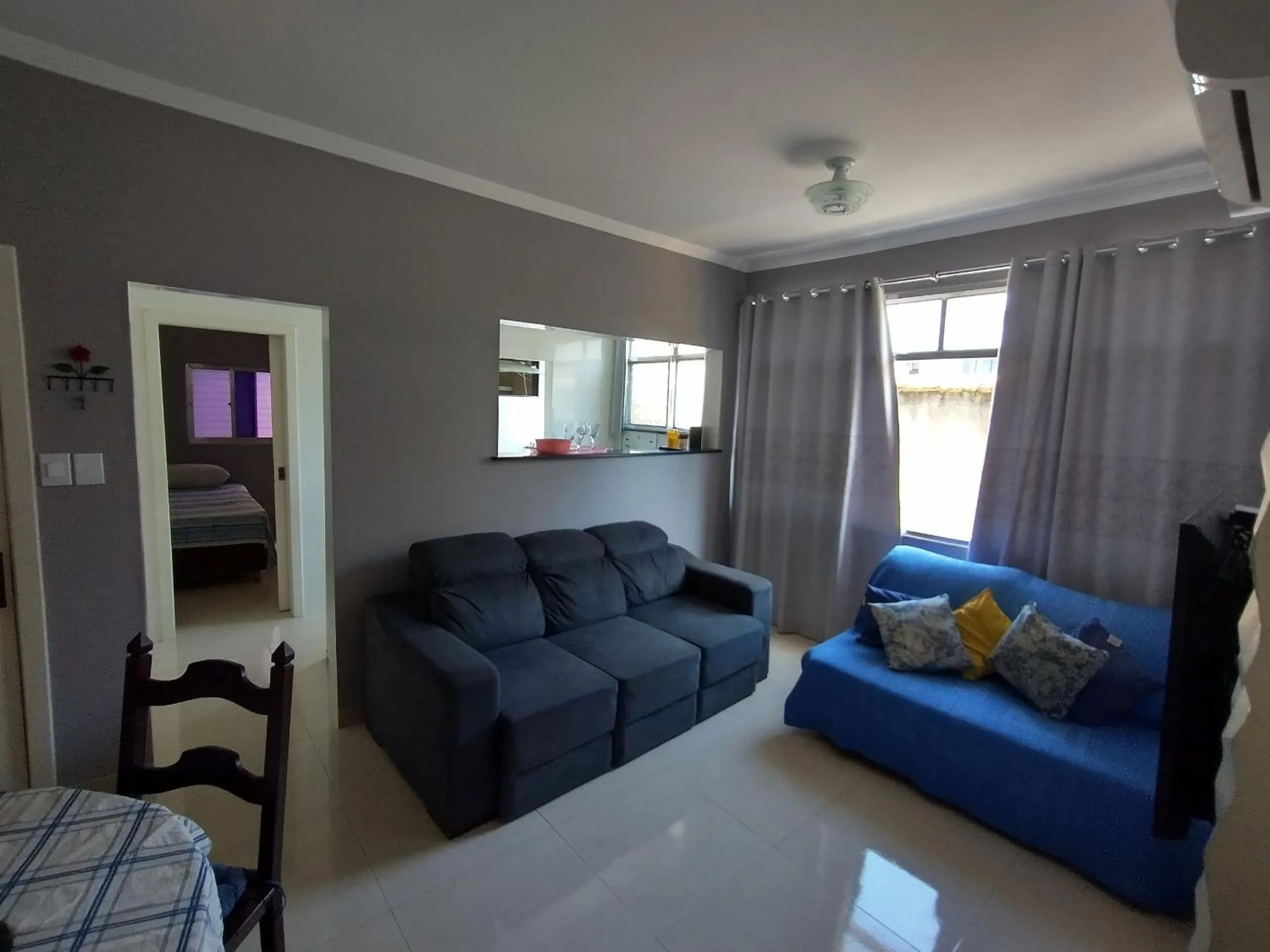 Living room in FORT BEACH, Conheça CABO FRIO em 3 dias a pé e carro no estacionamento