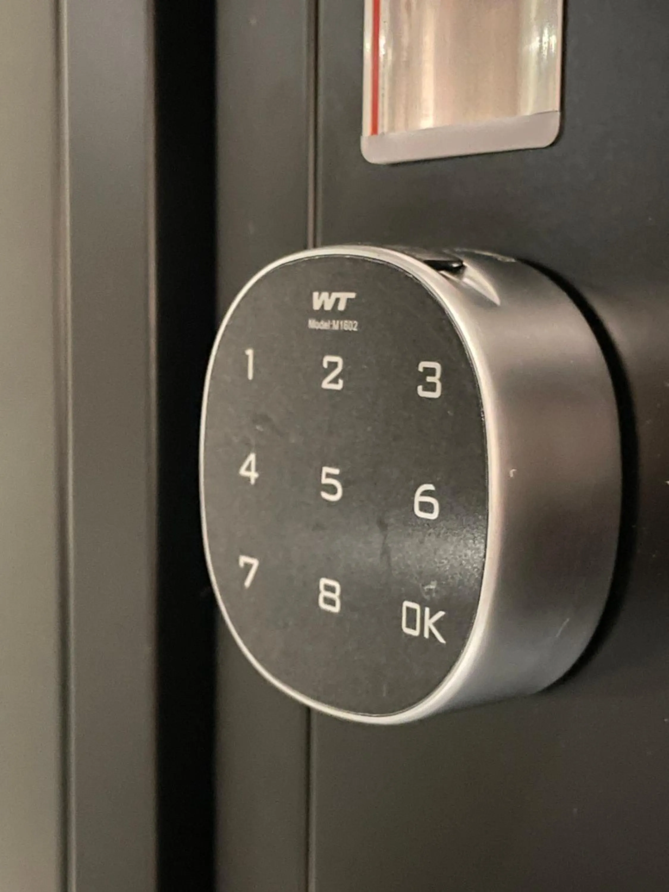 microwave in D'Nova Hotel Kallang