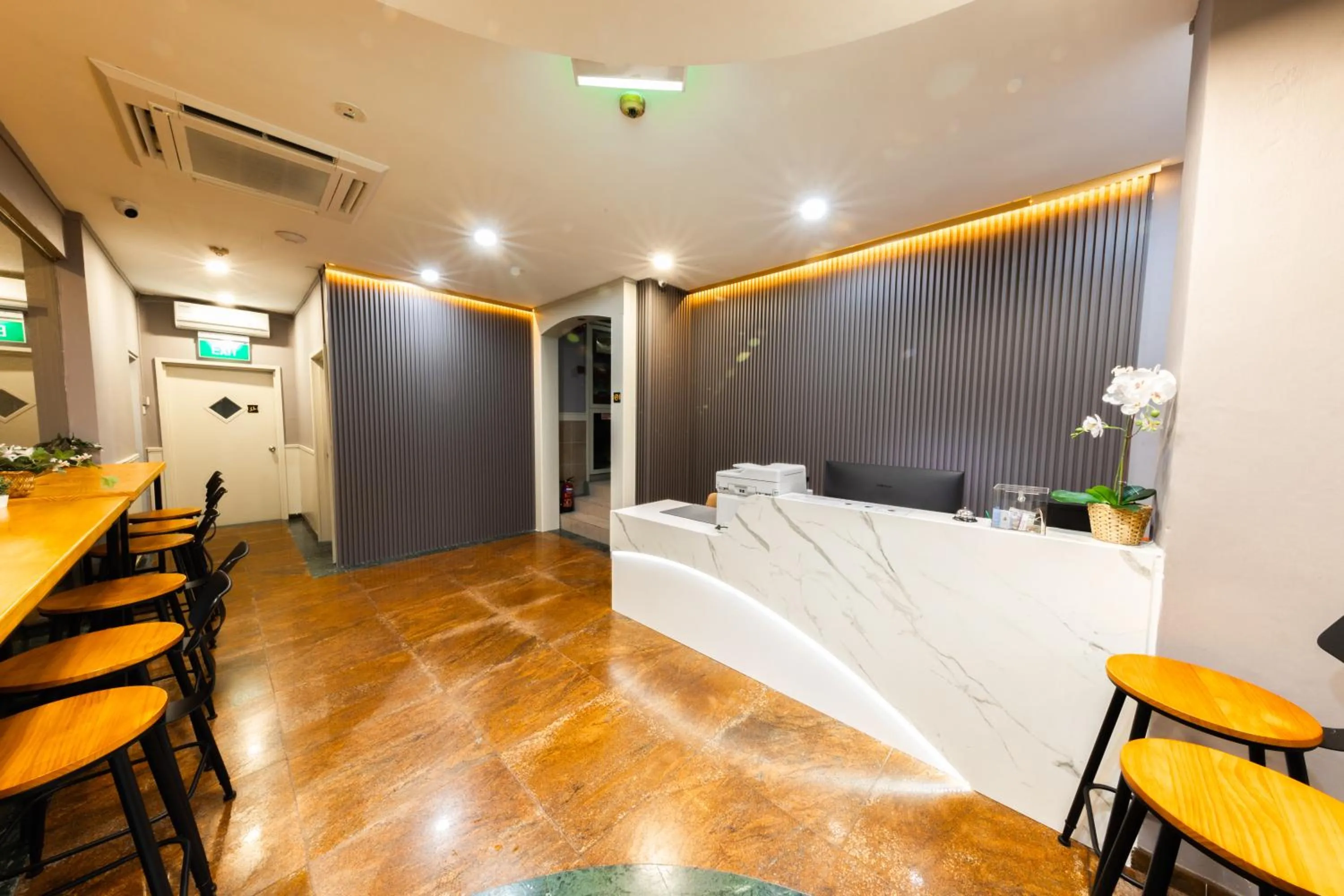Lobby or reception in D'Nova Hotel Kallang
