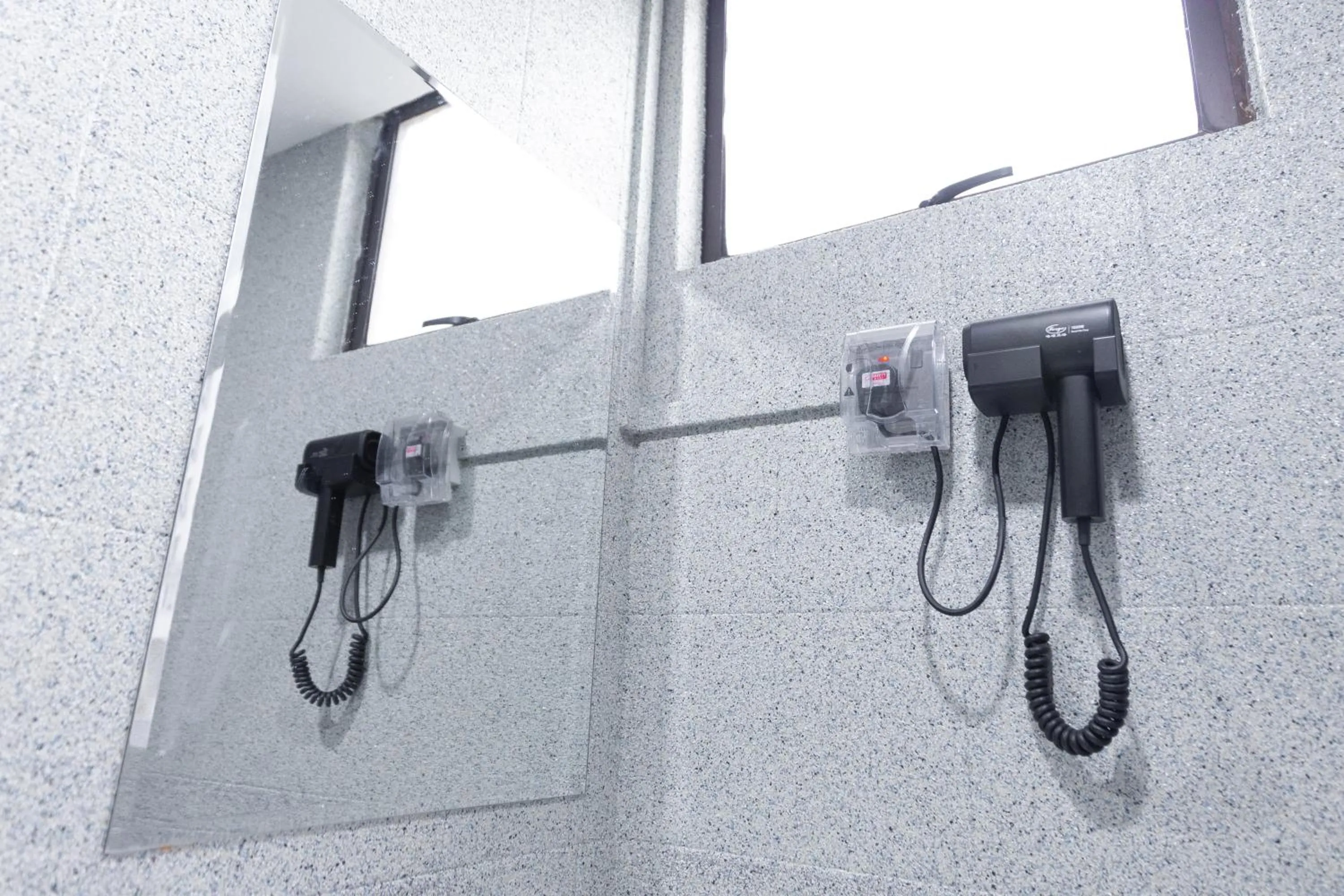 hair dryier in D'Nova Hotel Kallang