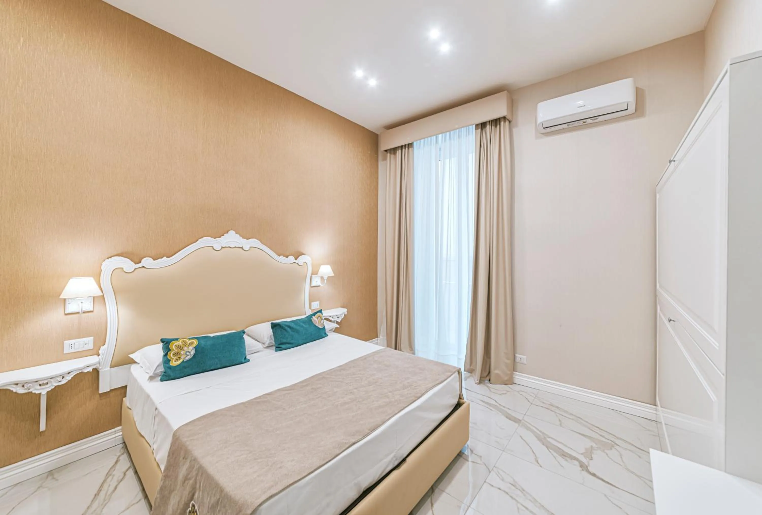 Bed in Gentile Suite & Spa Vomero