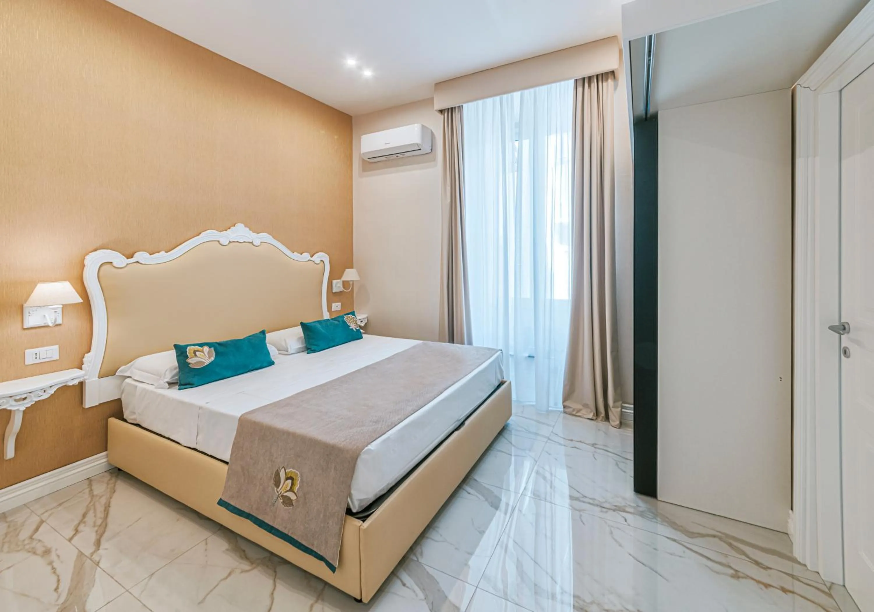 Bed in Gentile Suite & Spa Vomero