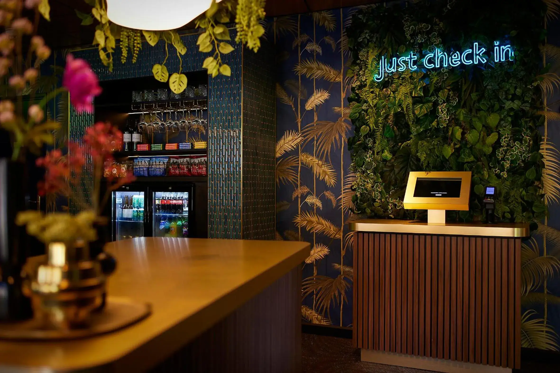 Lounge or bar in Auberge Du Bonheur Lounge or bar in Auberge Du Bonheur