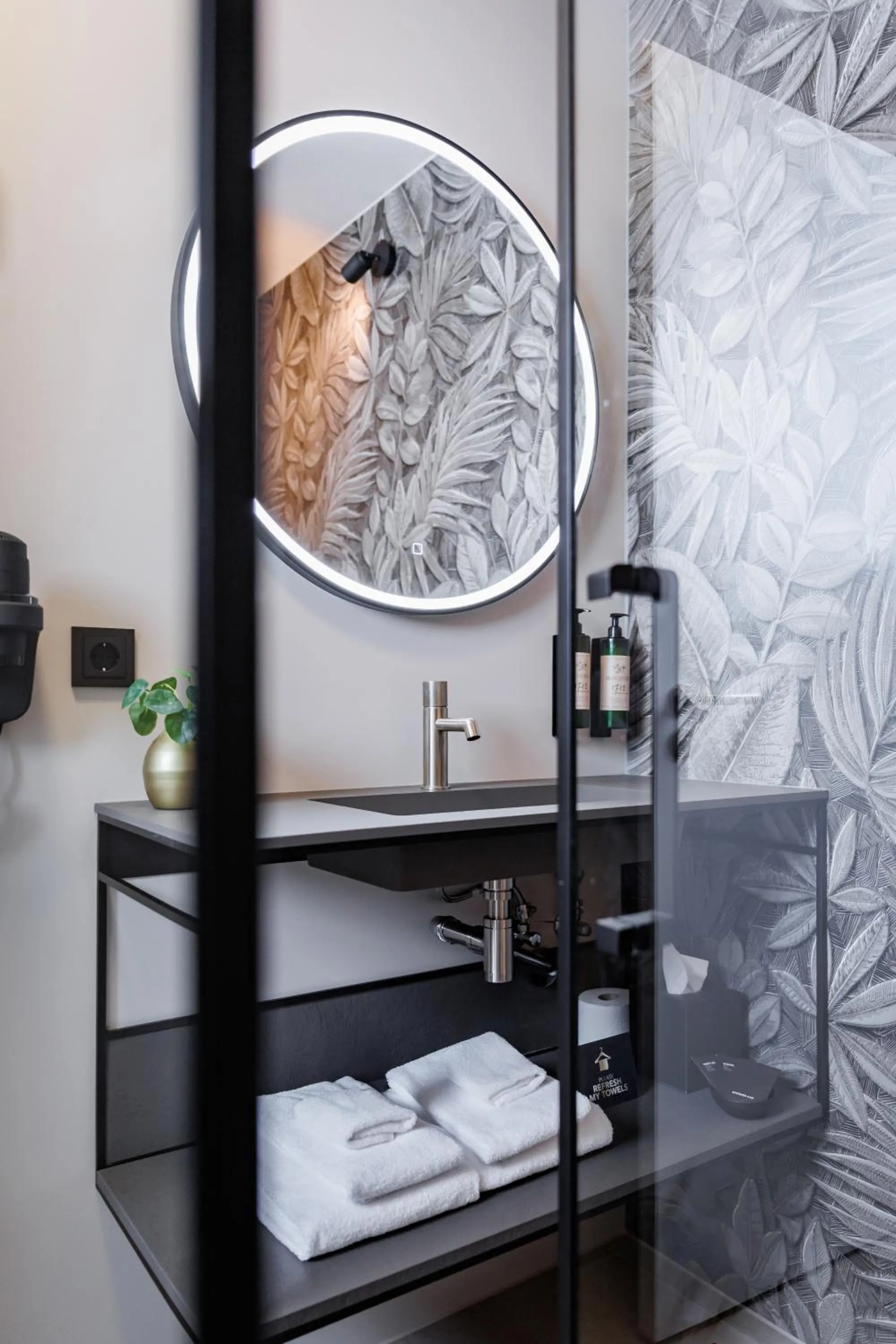 Bed in Auberge Du Bonheur