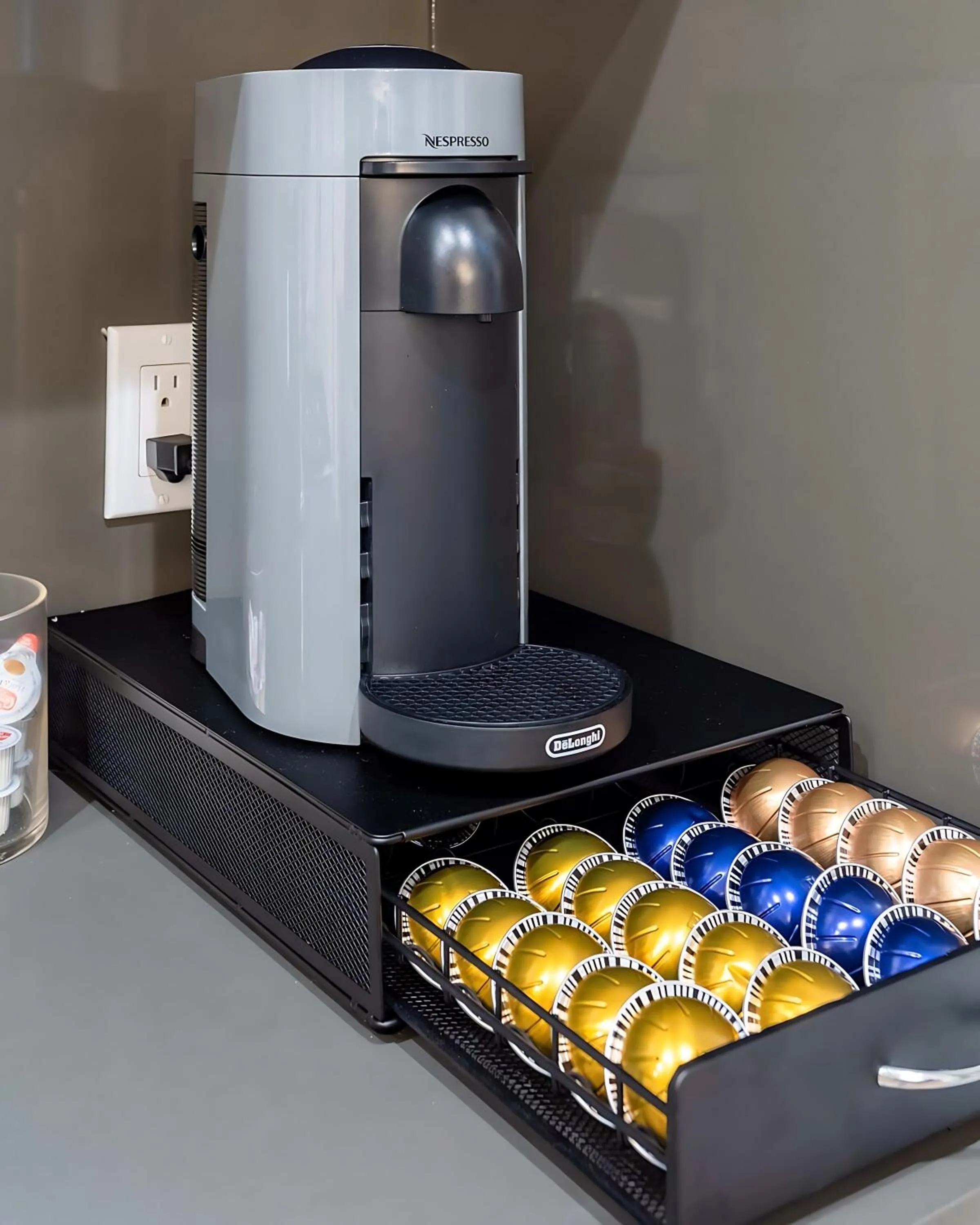 Coffee/tea facilities in Eastside House Supreme Downtown 6 Min Drive