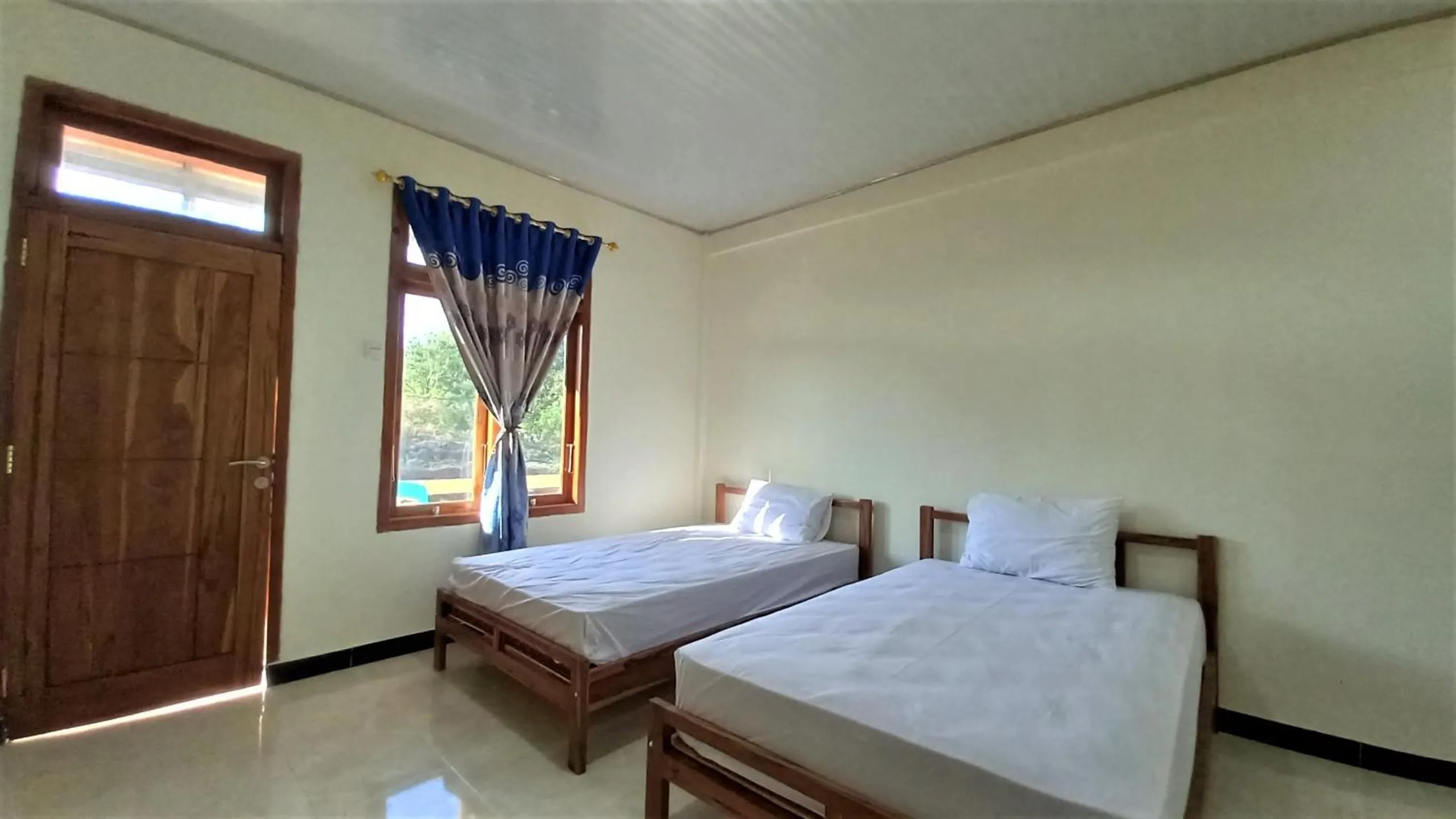Superior Twin Room in Benedict Guesthouse by Mori Hospitality