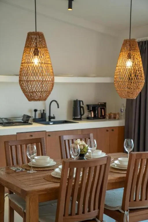 Dining area in Gizz Suites