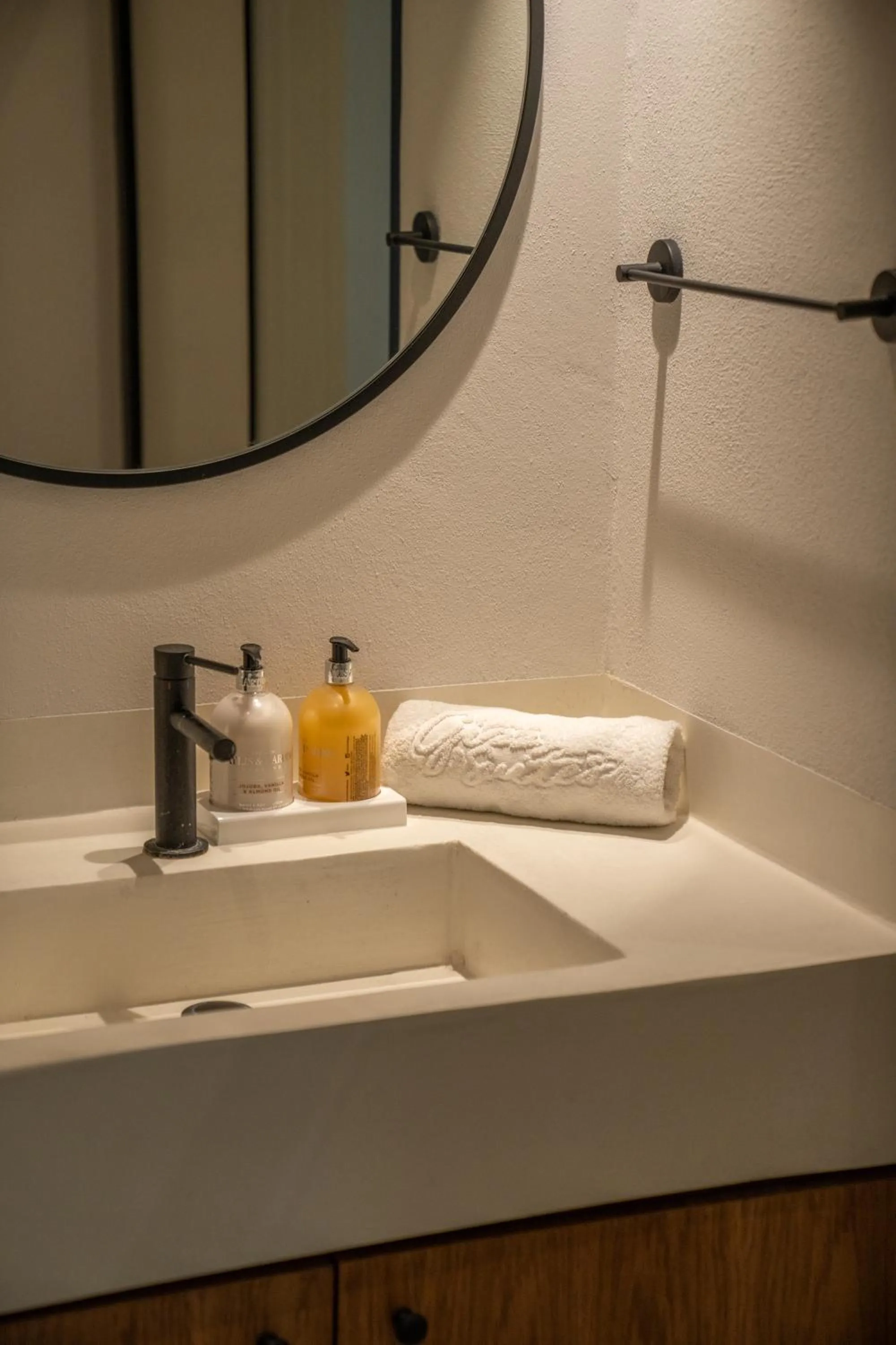 Bathroom in Gizz Suites