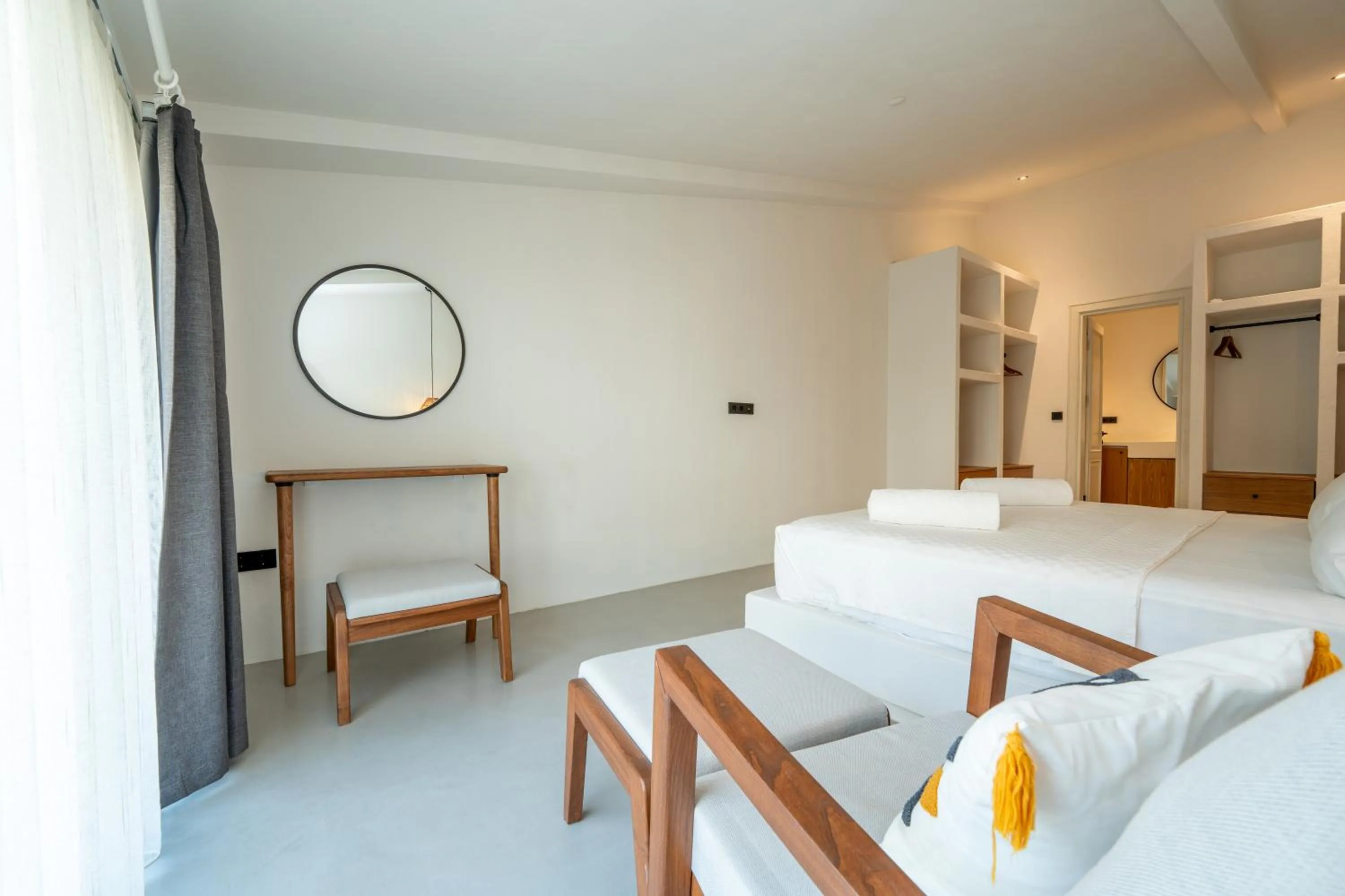 Photo of the whole room in Gizz Suites