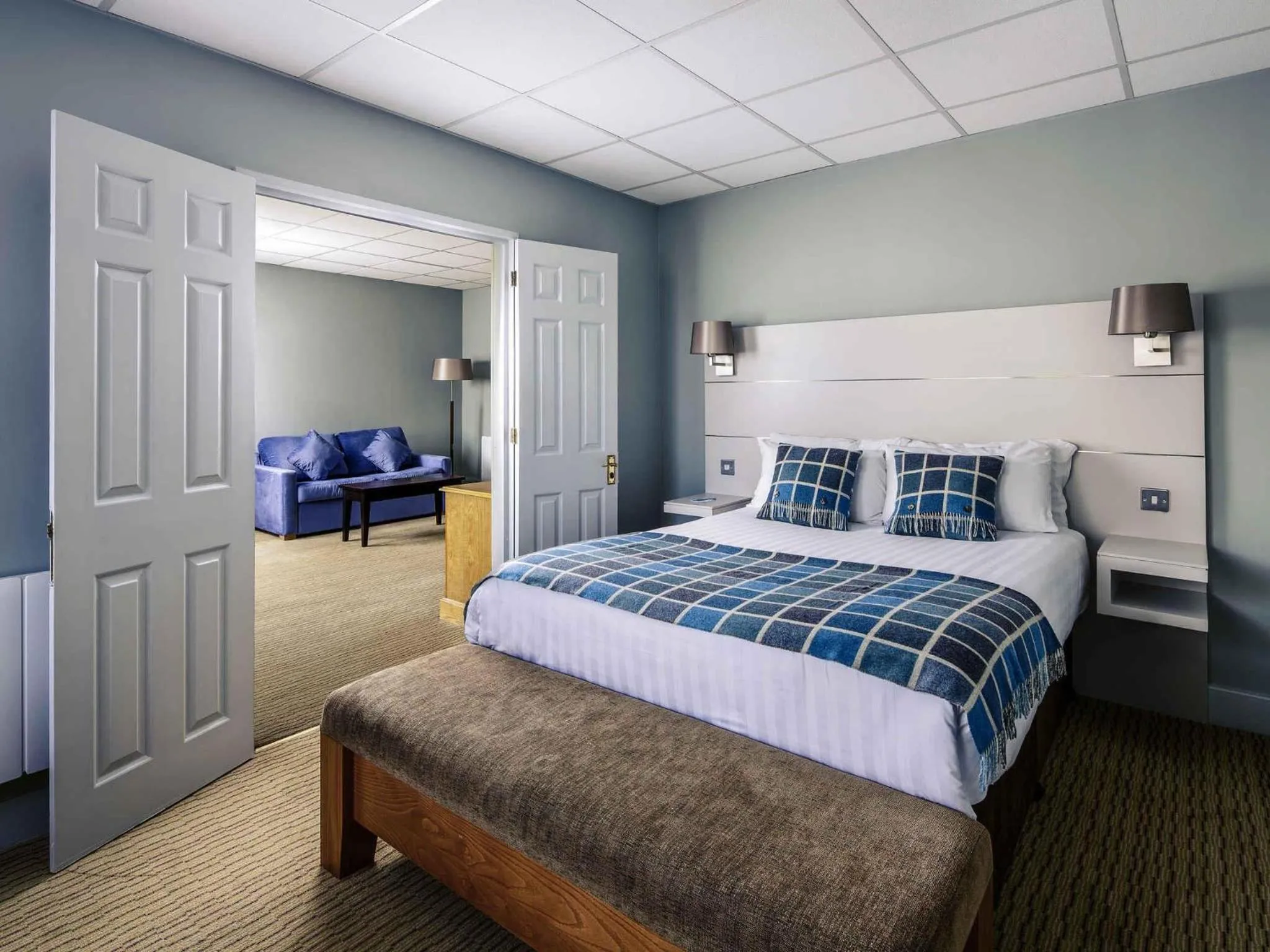 Bedroom, Bed in Mercure Hull Grange Park Hotel