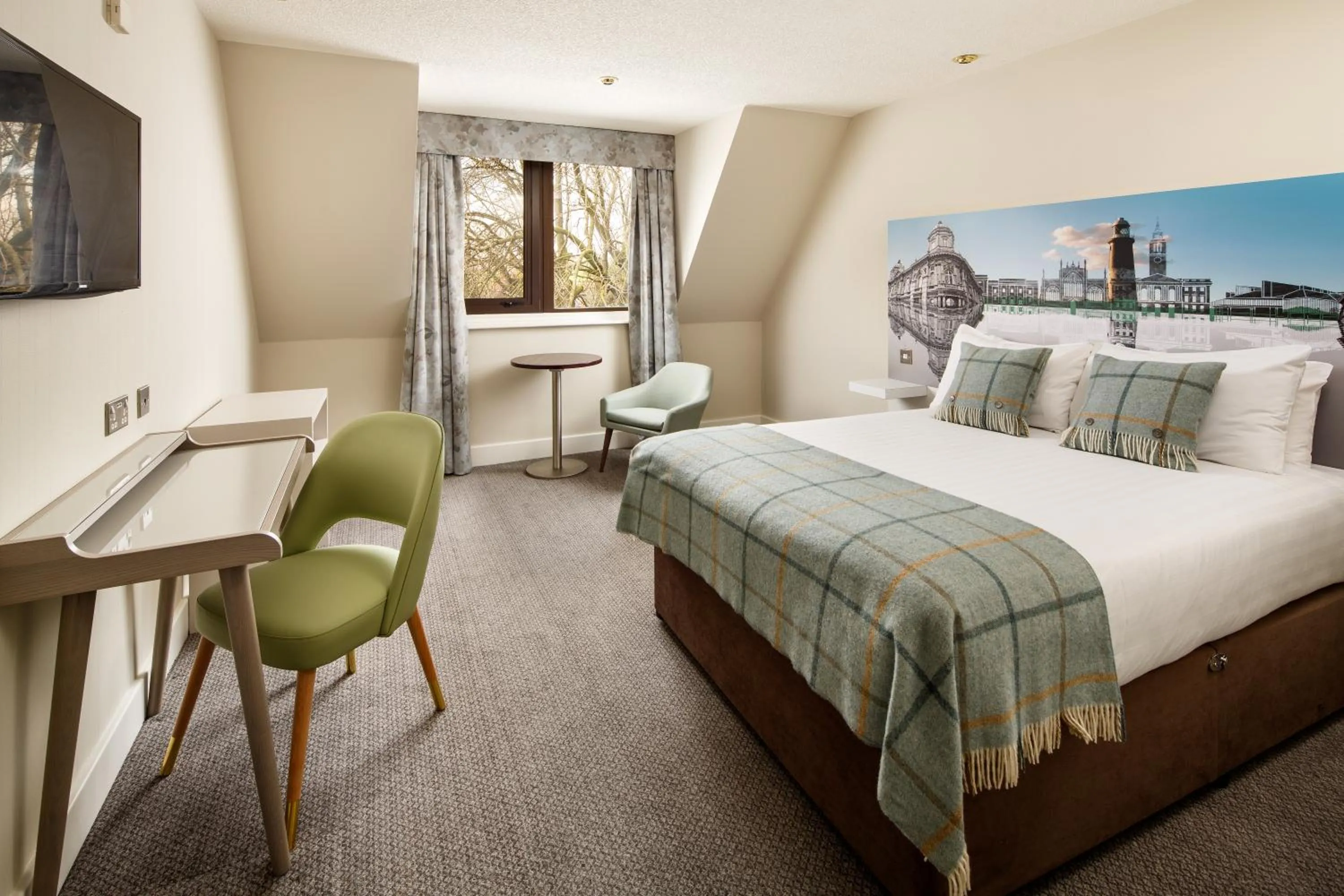 TV and multimedia, Bed in Mercure Hull Grange Park Hotel