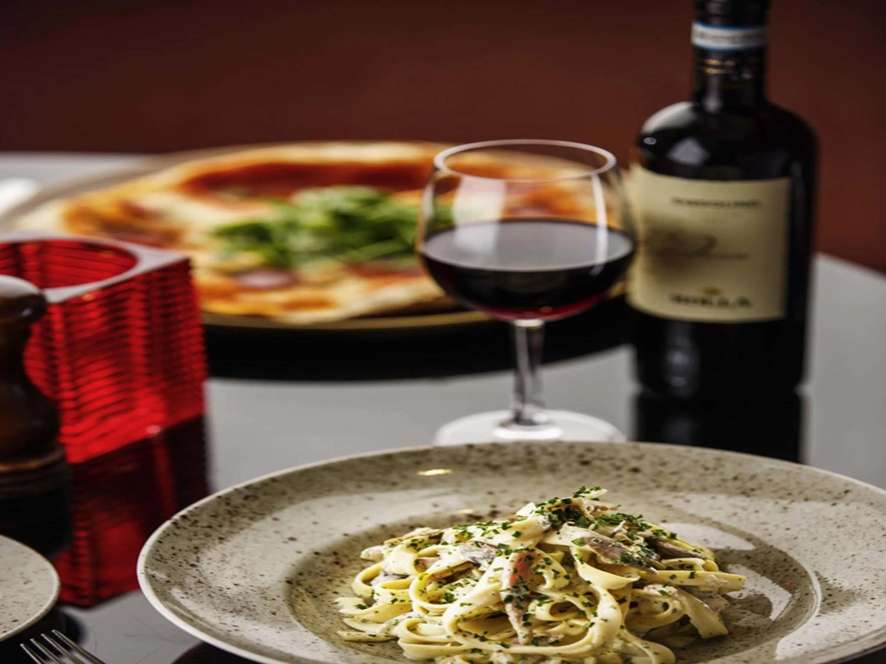 Restaurant/places to eat in Mercure Hull Grange Park Hotel