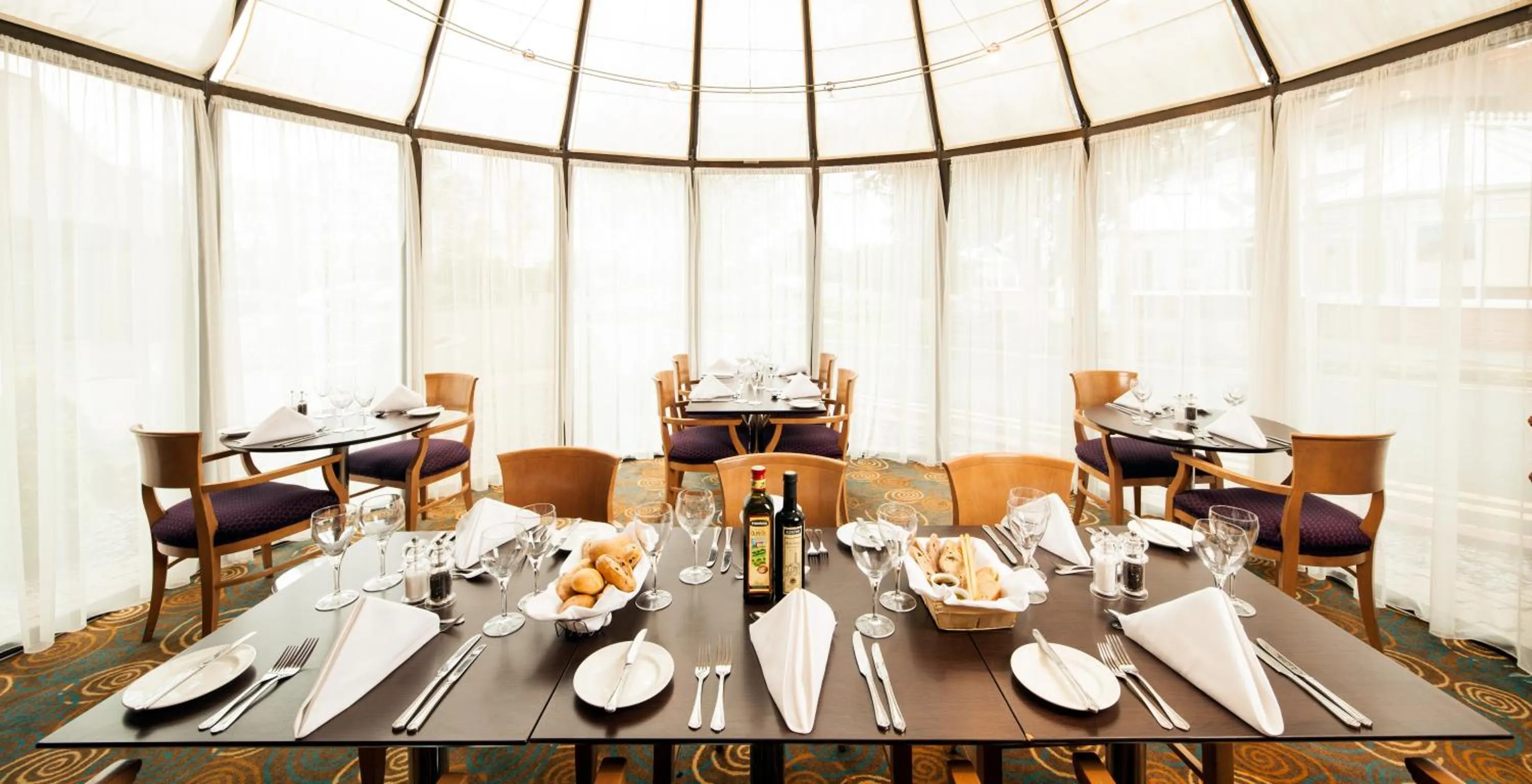 Restaurant/places to eat in Mercure Hull Grange Park Hotel