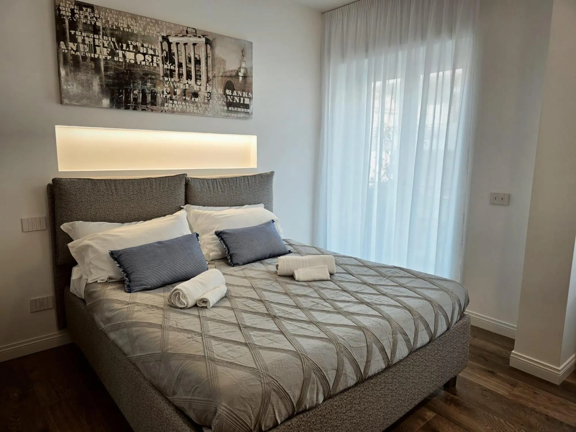 Other, Bed in Be Your Home - Riviera Suites