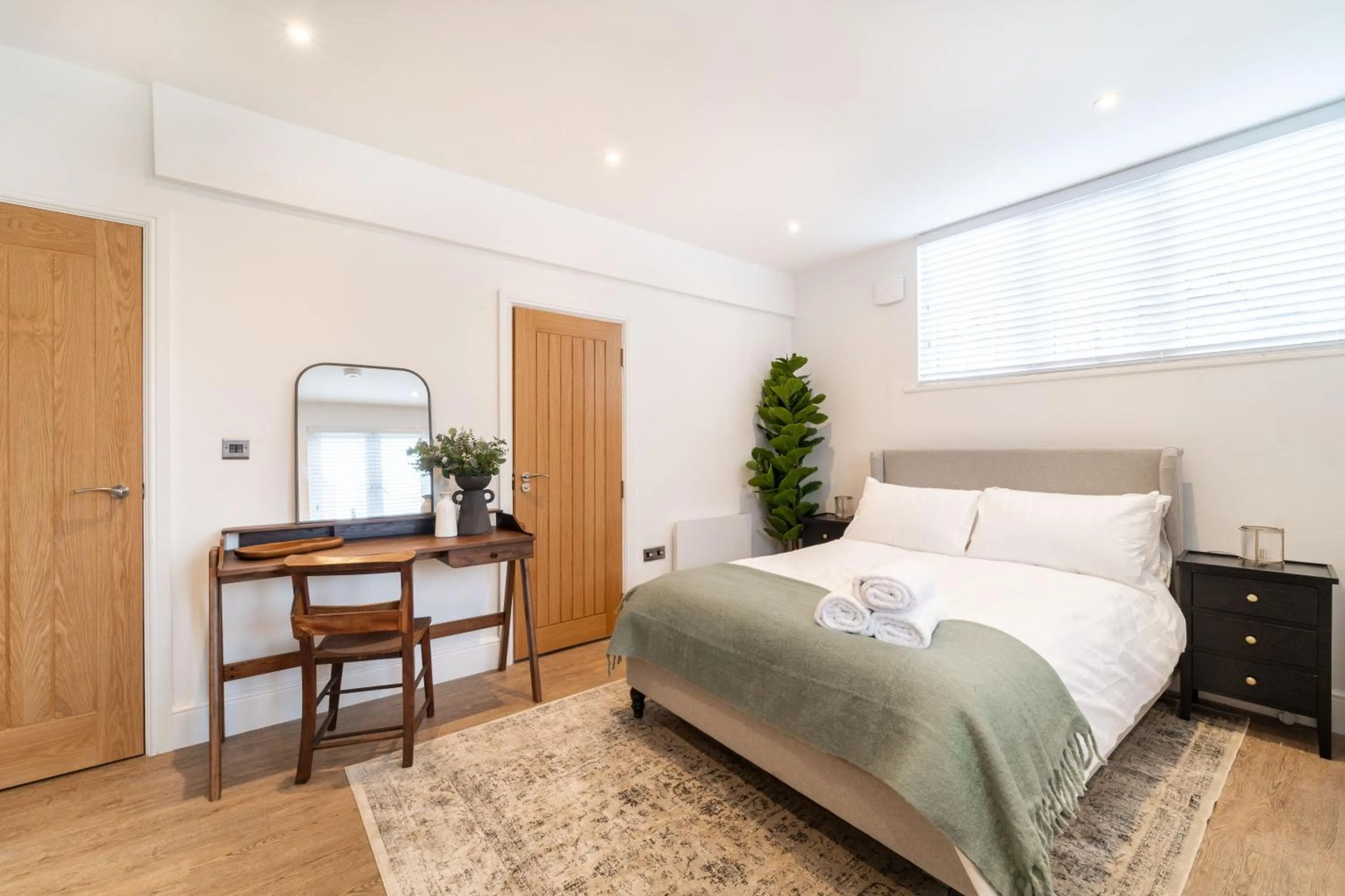 Bed in 8 The Quadrant Luxury Apartments - Hoylake