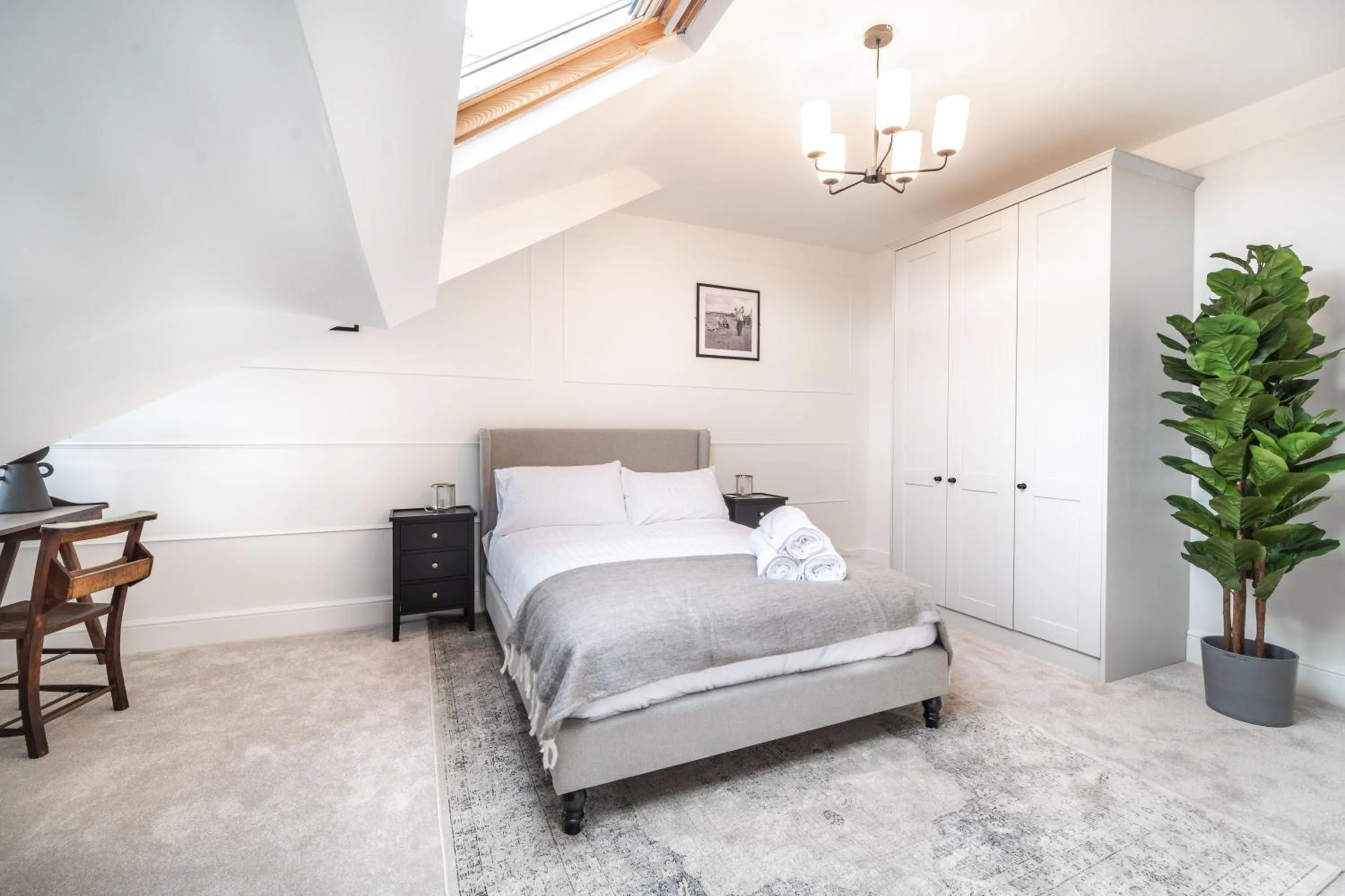 Bed in 8 The Quadrant Luxury Apartments - Hoylake